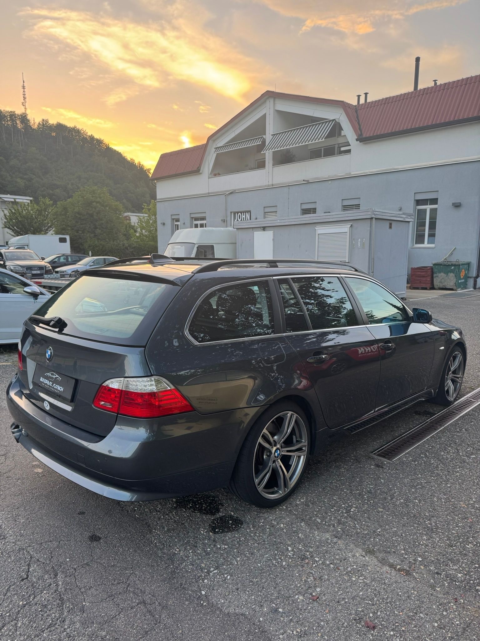 BMW 523i Touring Steptronic-image-3
