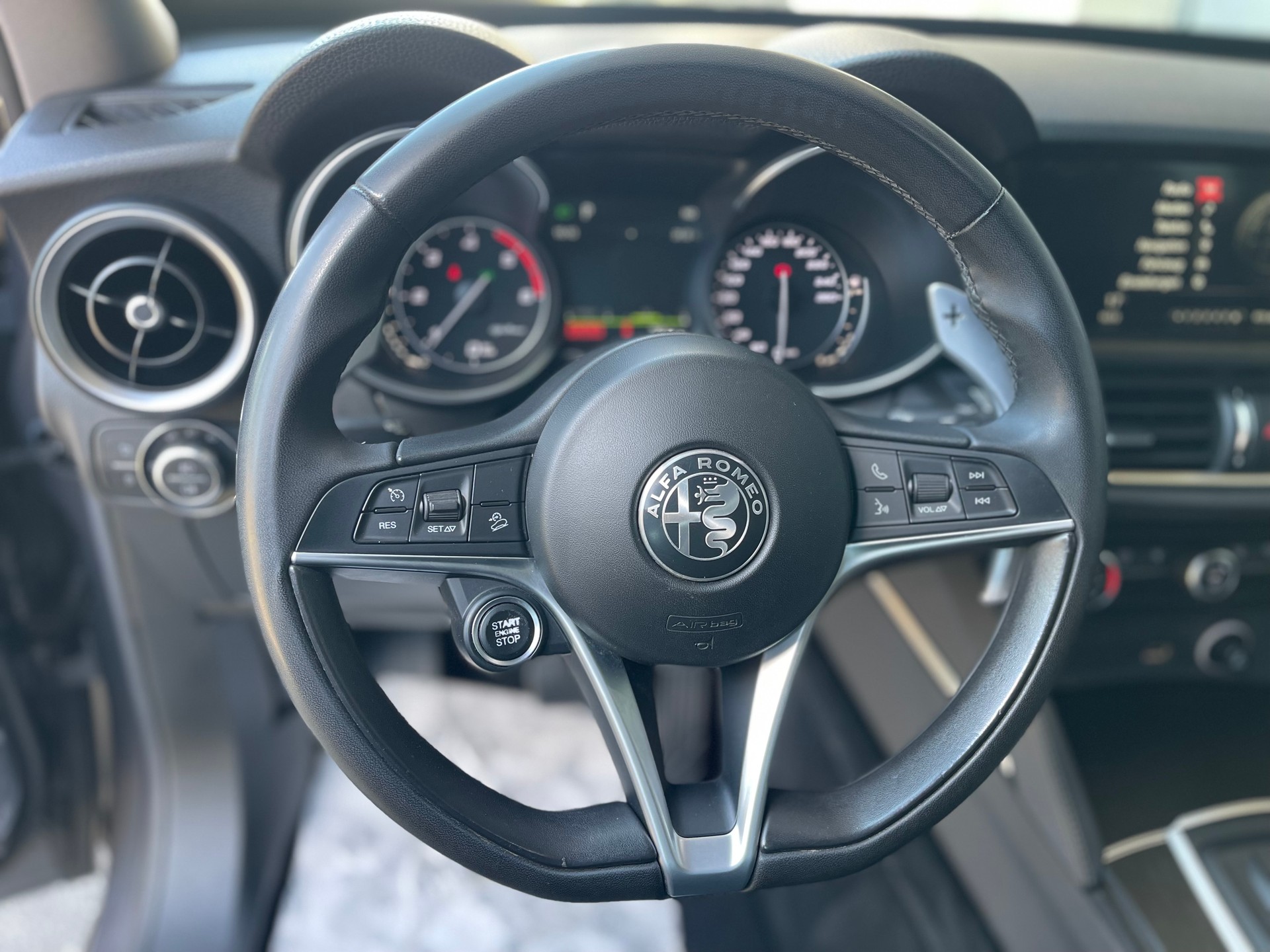 ALFA ROMEO Stelvio 2.2 D Q4 210 Executive-image-9