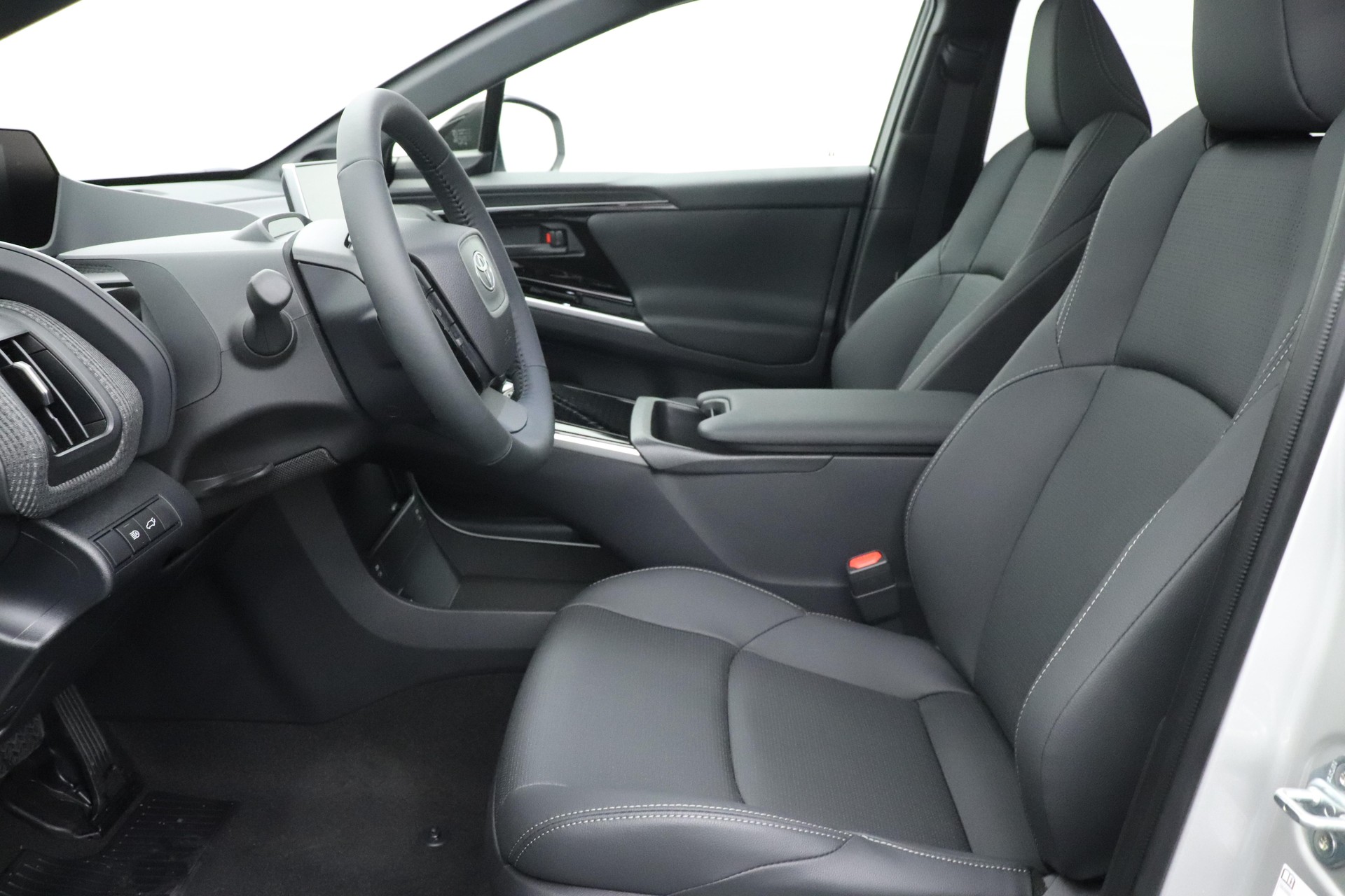 TOYOTA bZ4X Premium AWD-image-3