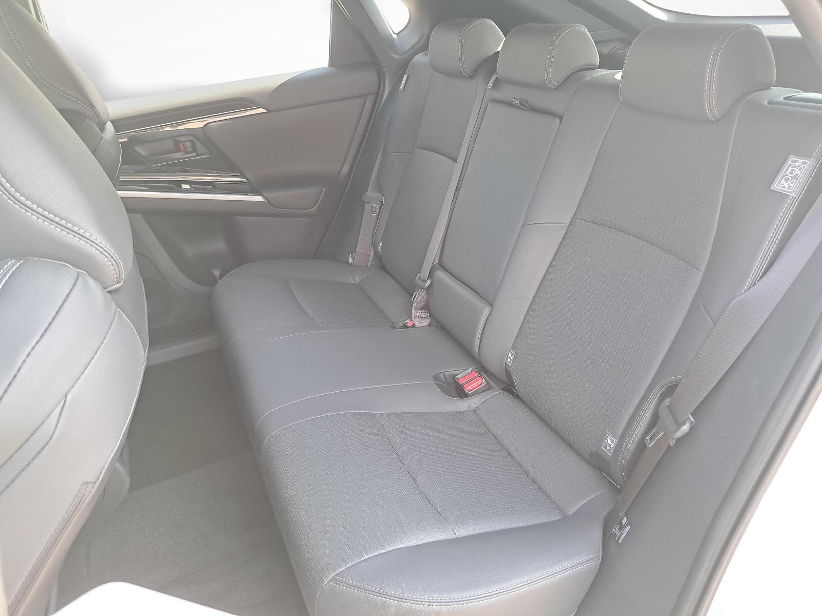 TOYOTA bZ4X Premium AWD-image-11
