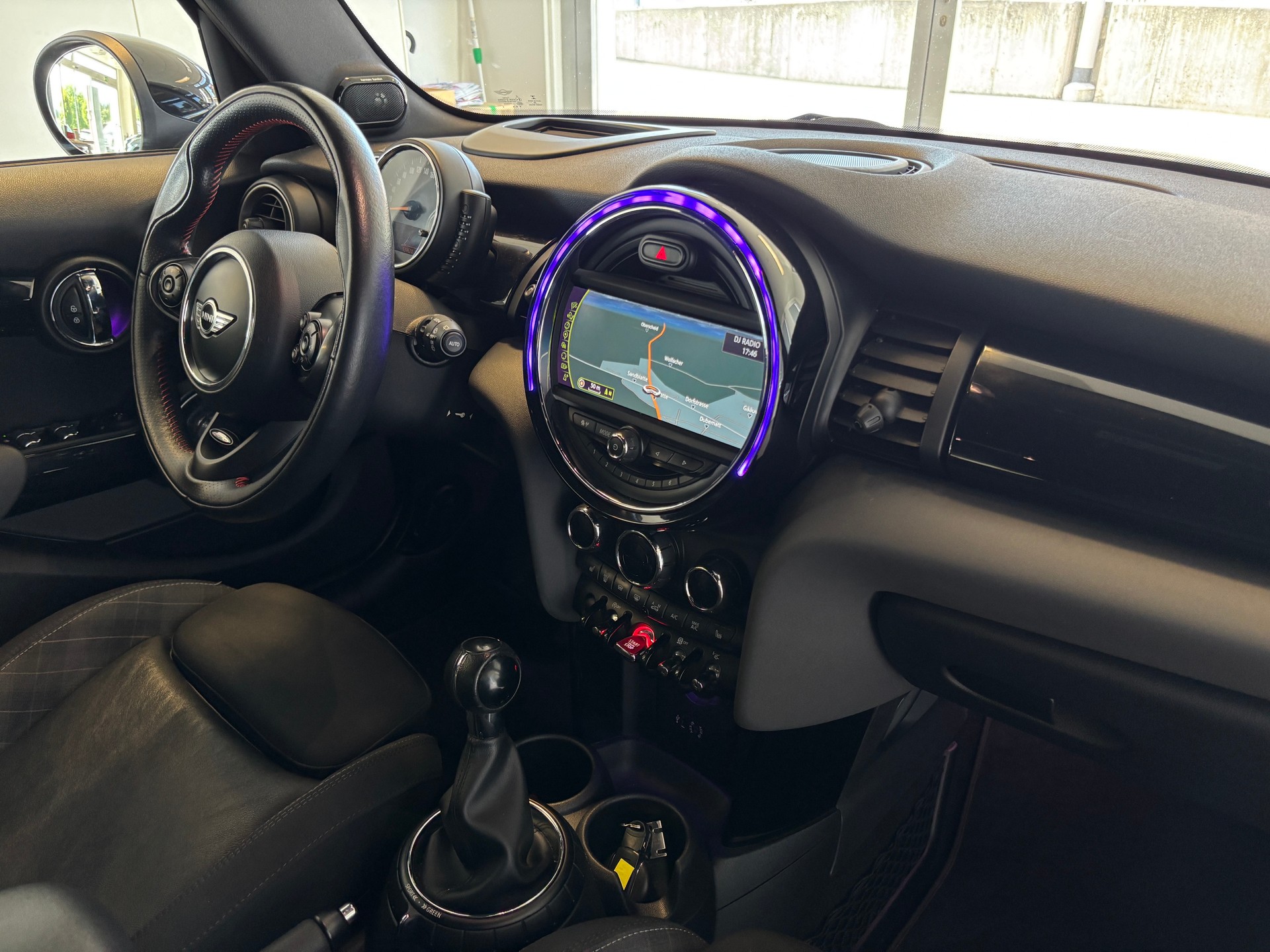 MINI Cooper S-image-8