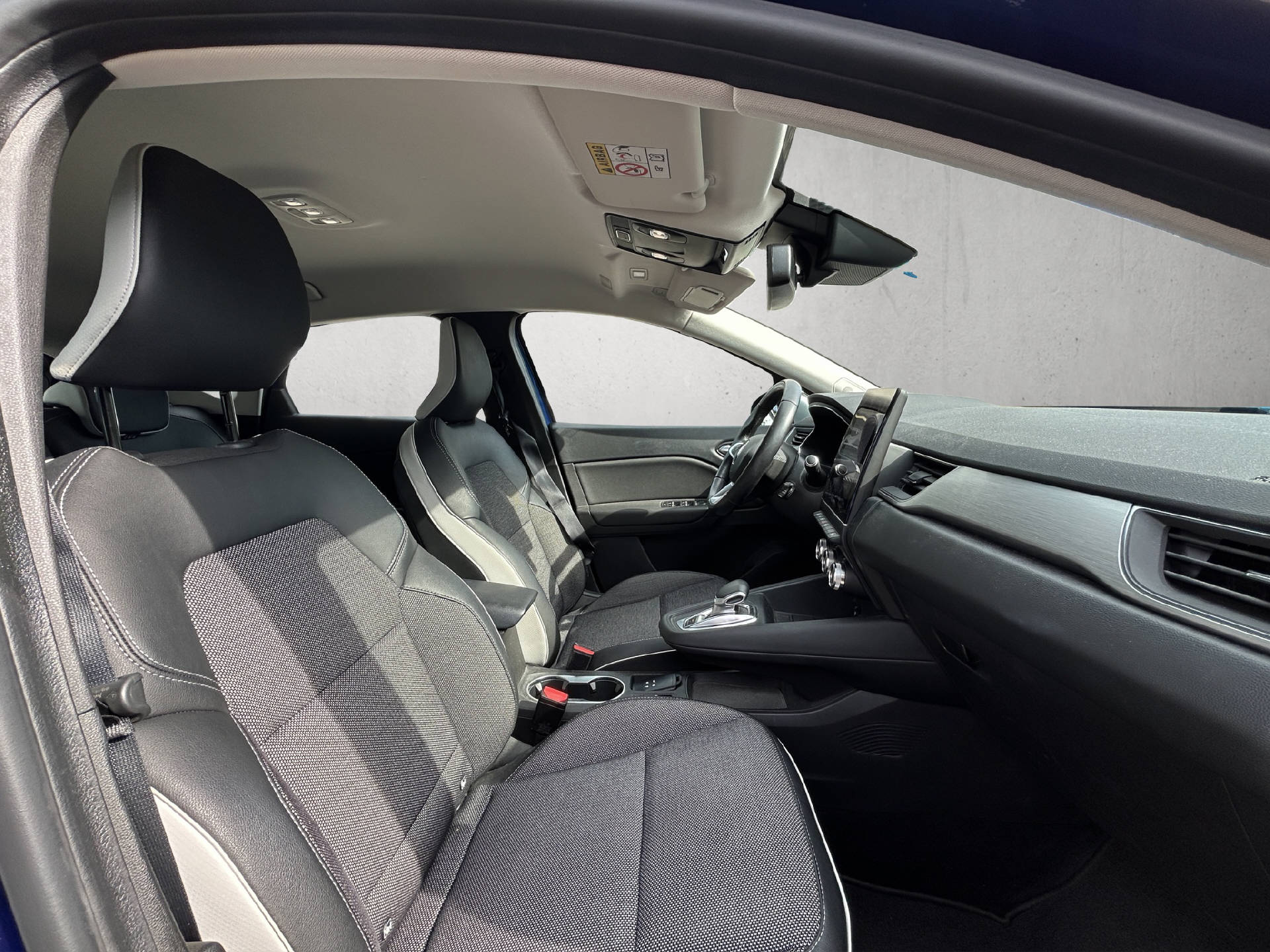 RENAULT Captur 1.6 E-Tech Plug-in Intens-image-18