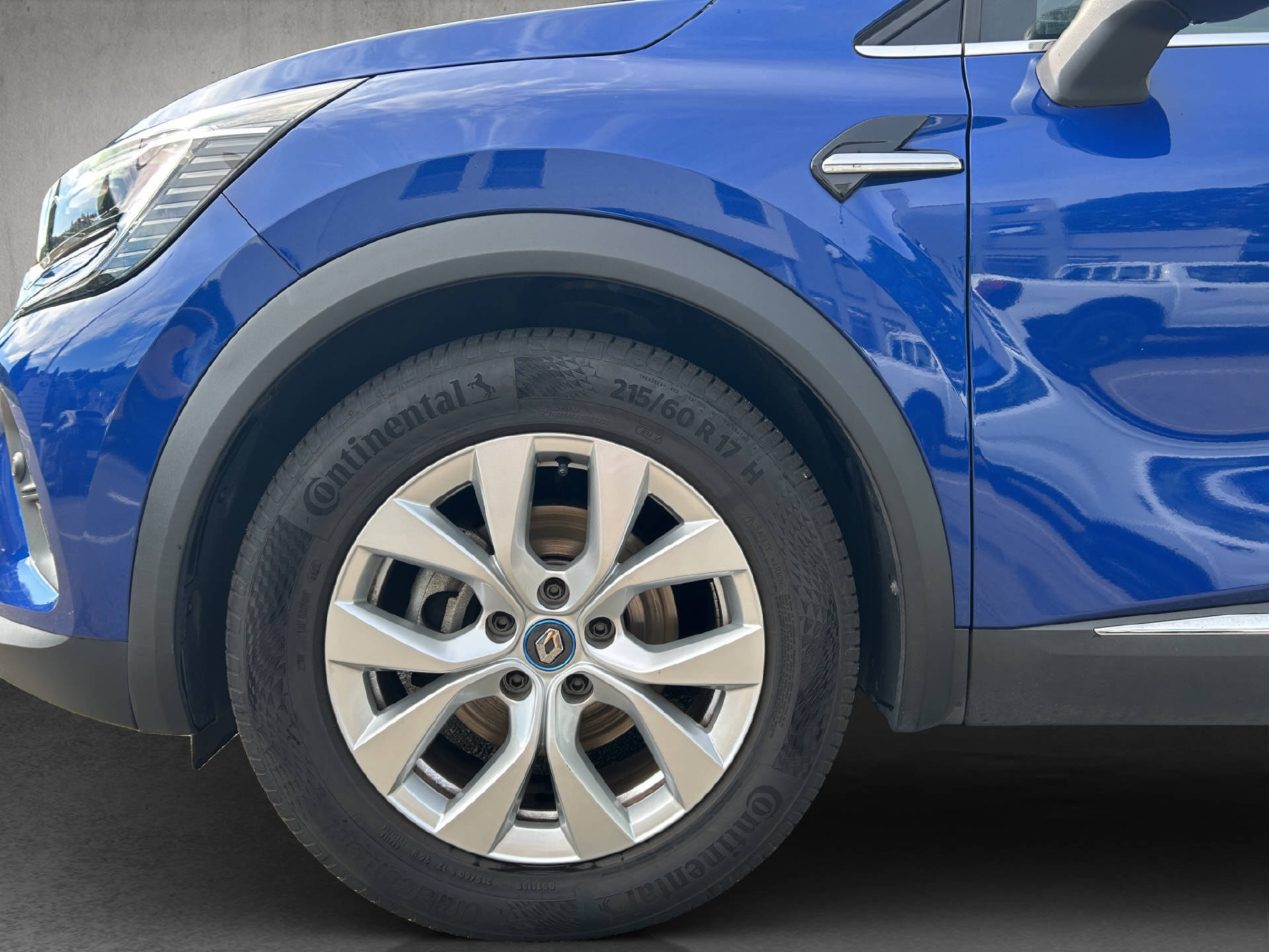 RENAULT Captur 1.6 E-Tech Plug-in Intens-image-24