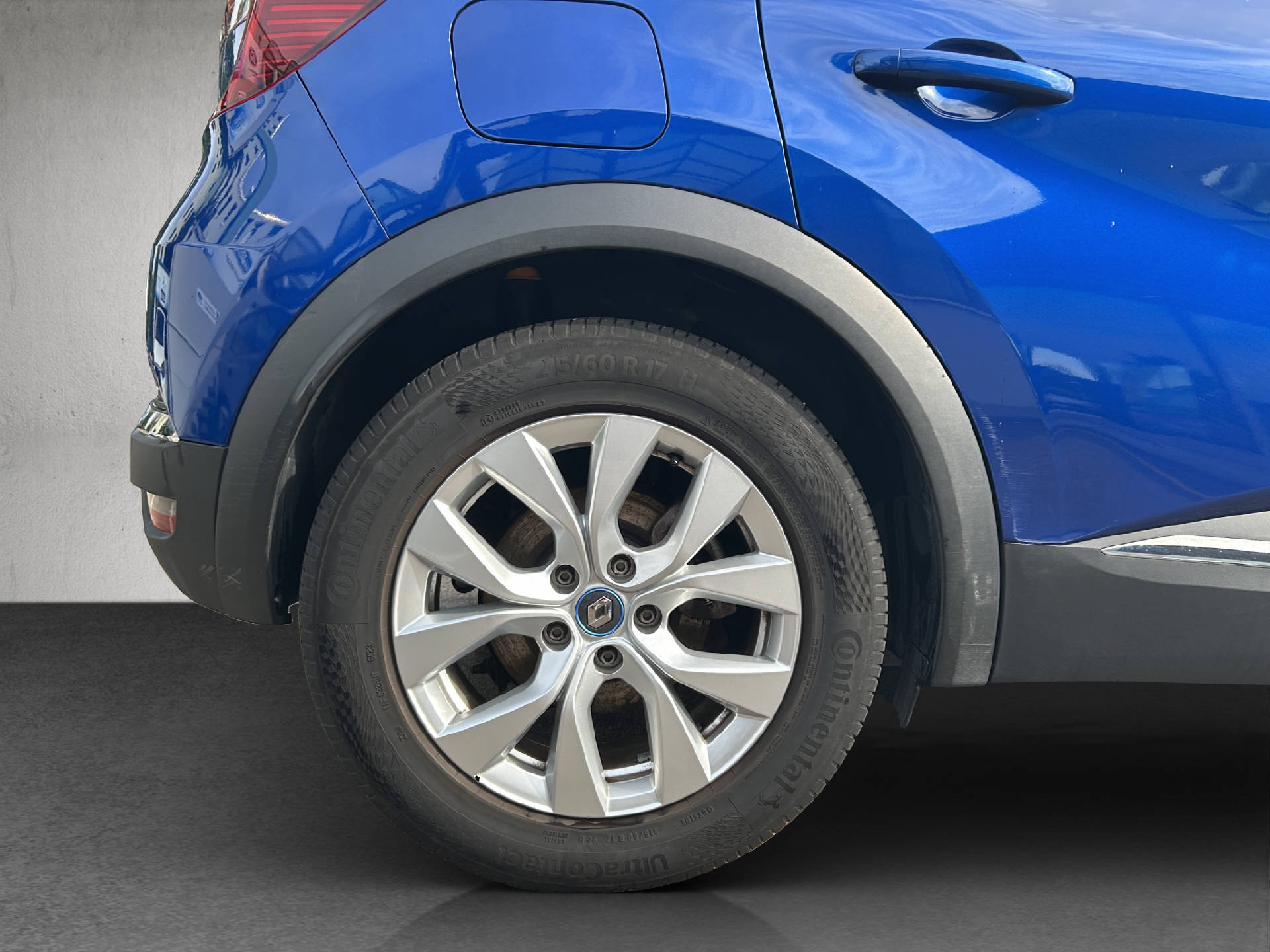RENAULT Captur 1.6 E-Tech Plug-in Intens-image-22