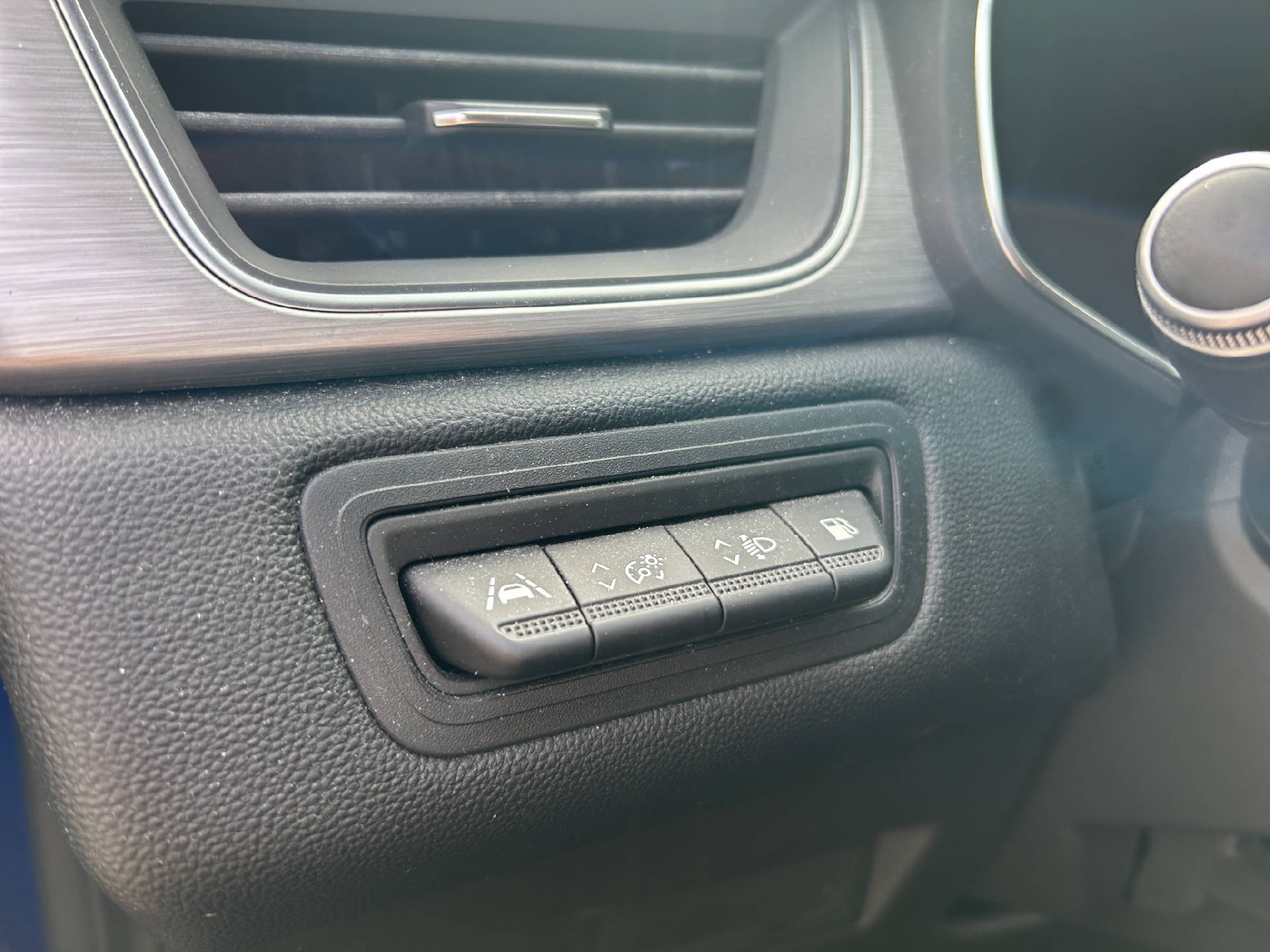 RENAULT Captur 1.6 E-Tech Plug-in Intens-image-28