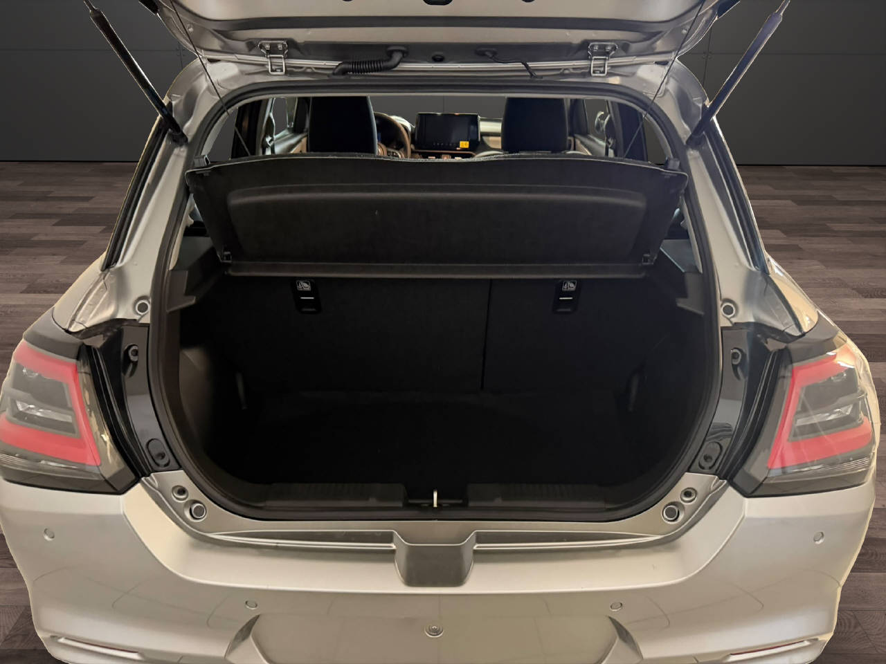 SUZUKI Swift 1.2 Compact Top Hybrid 4x4-image-5