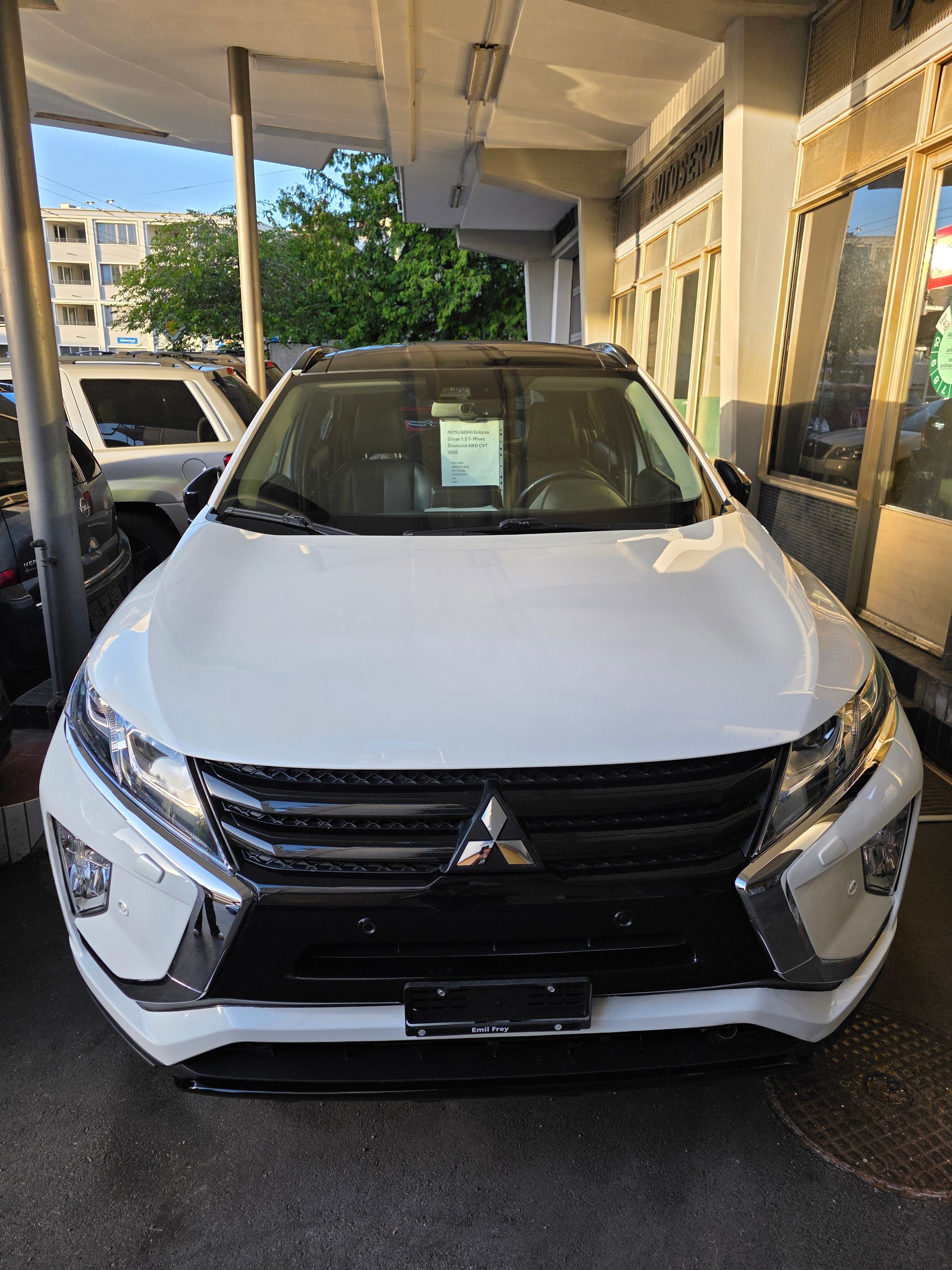 MITSUBISHI Eclipse Cross 1.5 T-Mivec Diamond Black Line 4WD CVT-image-4
