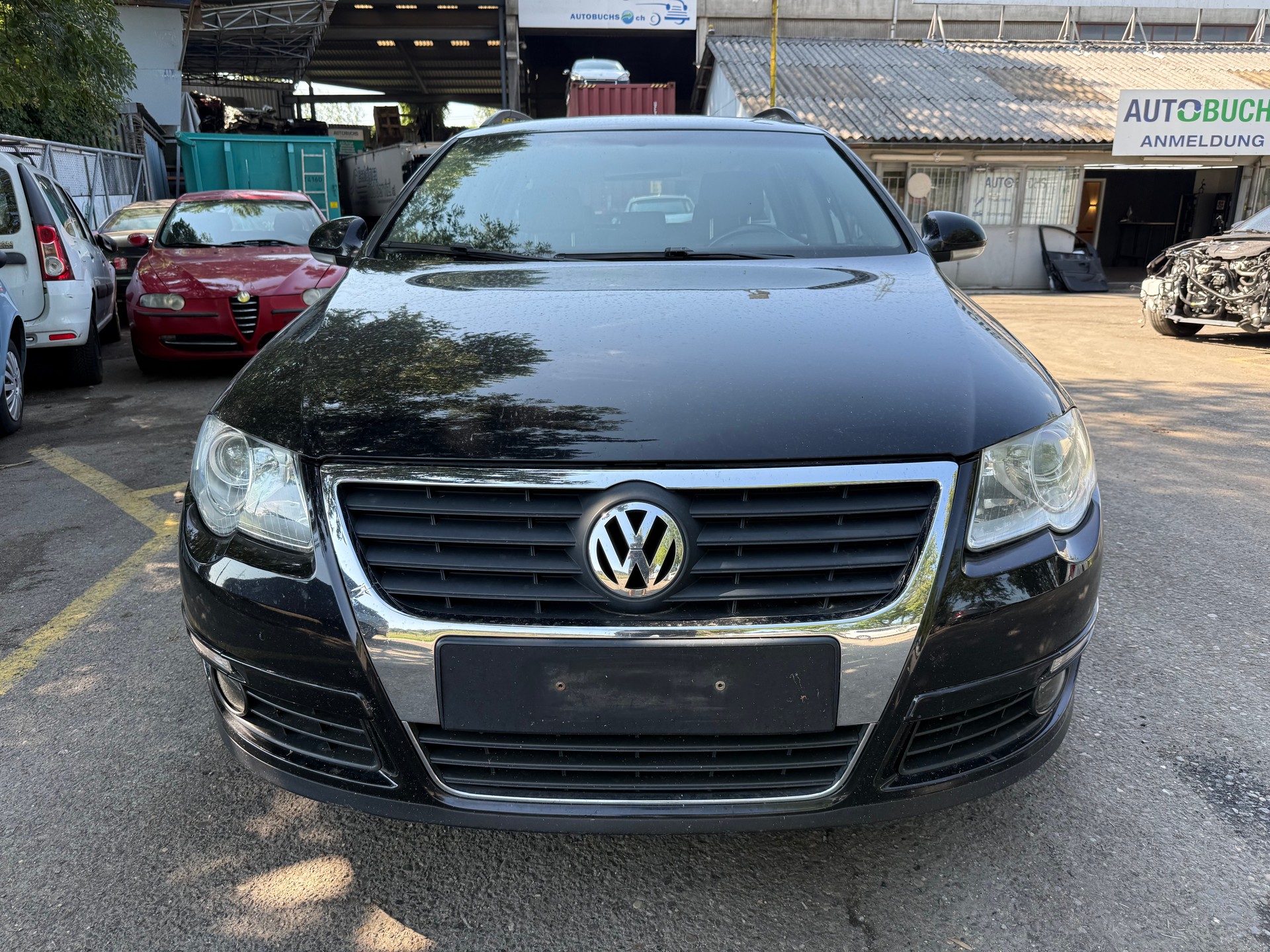 VW Passat Variant 2.0 FSI Trendline-image-1