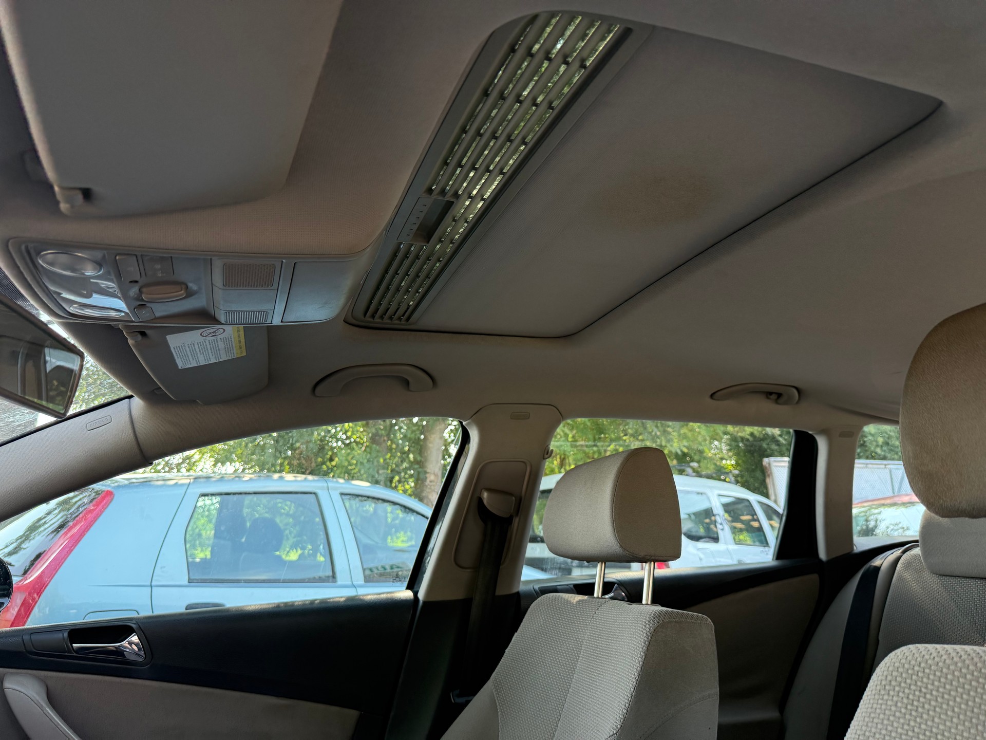 VW Passat Variant 2.0 FSI Trendline-image-9