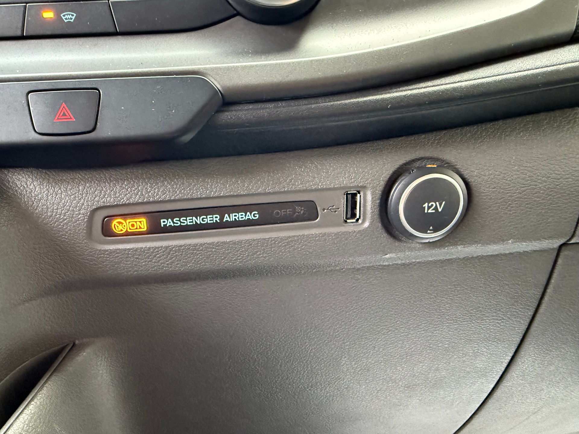FORD Transit Custom Van 300 L2H1 Trend-image-17