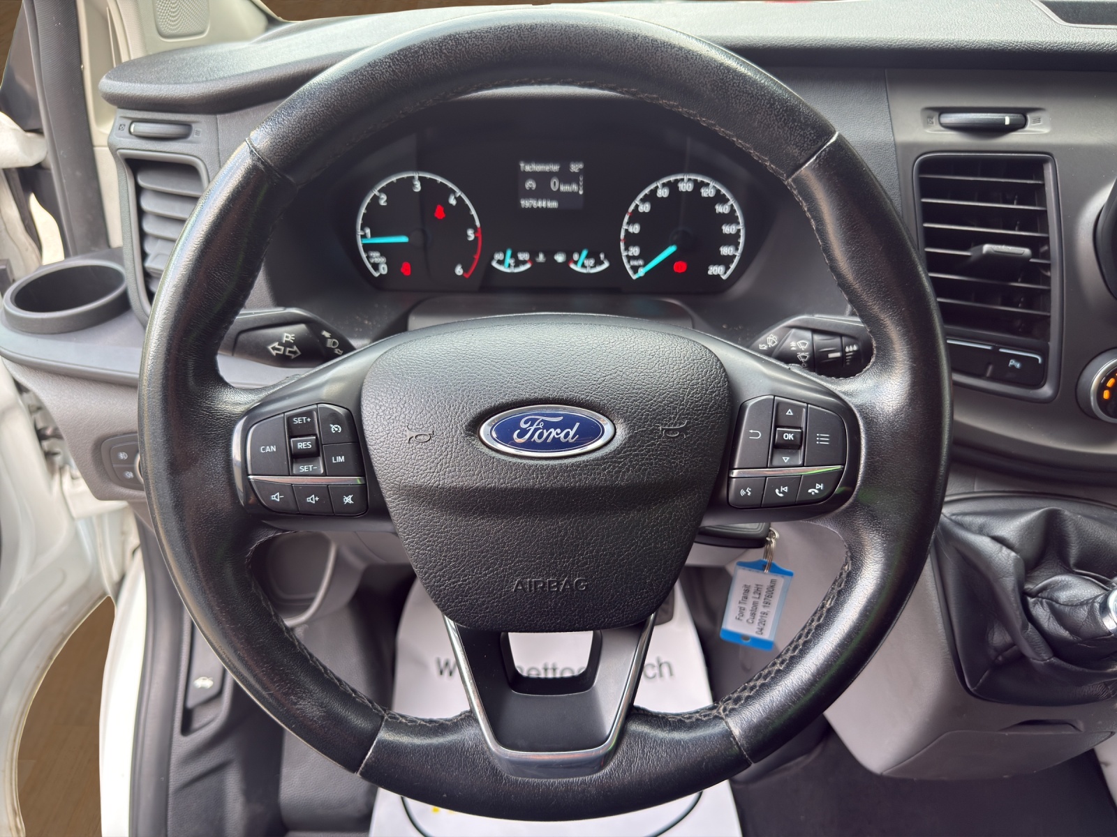 FORD Transit Custom Van 300 L2H1 Trend-image-13