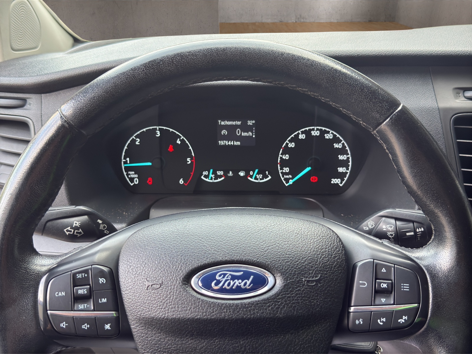 FORD Transit Custom Van 300 L2H1 Trend-image-14