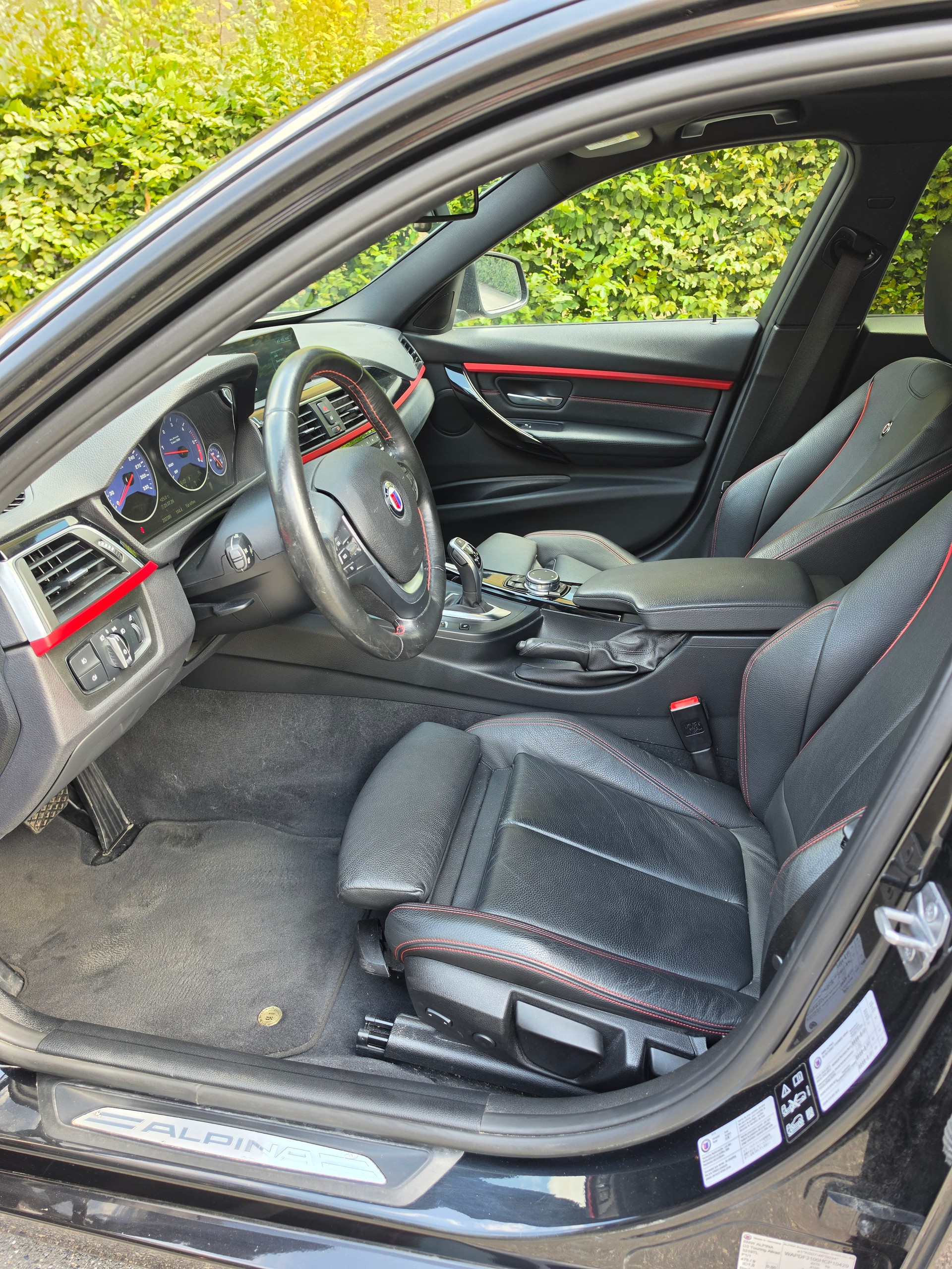 BMW-ALPINA D3 BiTurbo Touring 3.0d xDrive Switch-Tronic-image-8