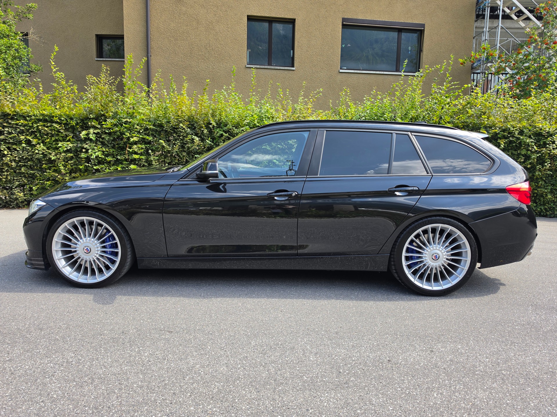 BMW-ALPINA D3 BiTurbo Touring 3.0d xDrive Switch-Tronic-image-1