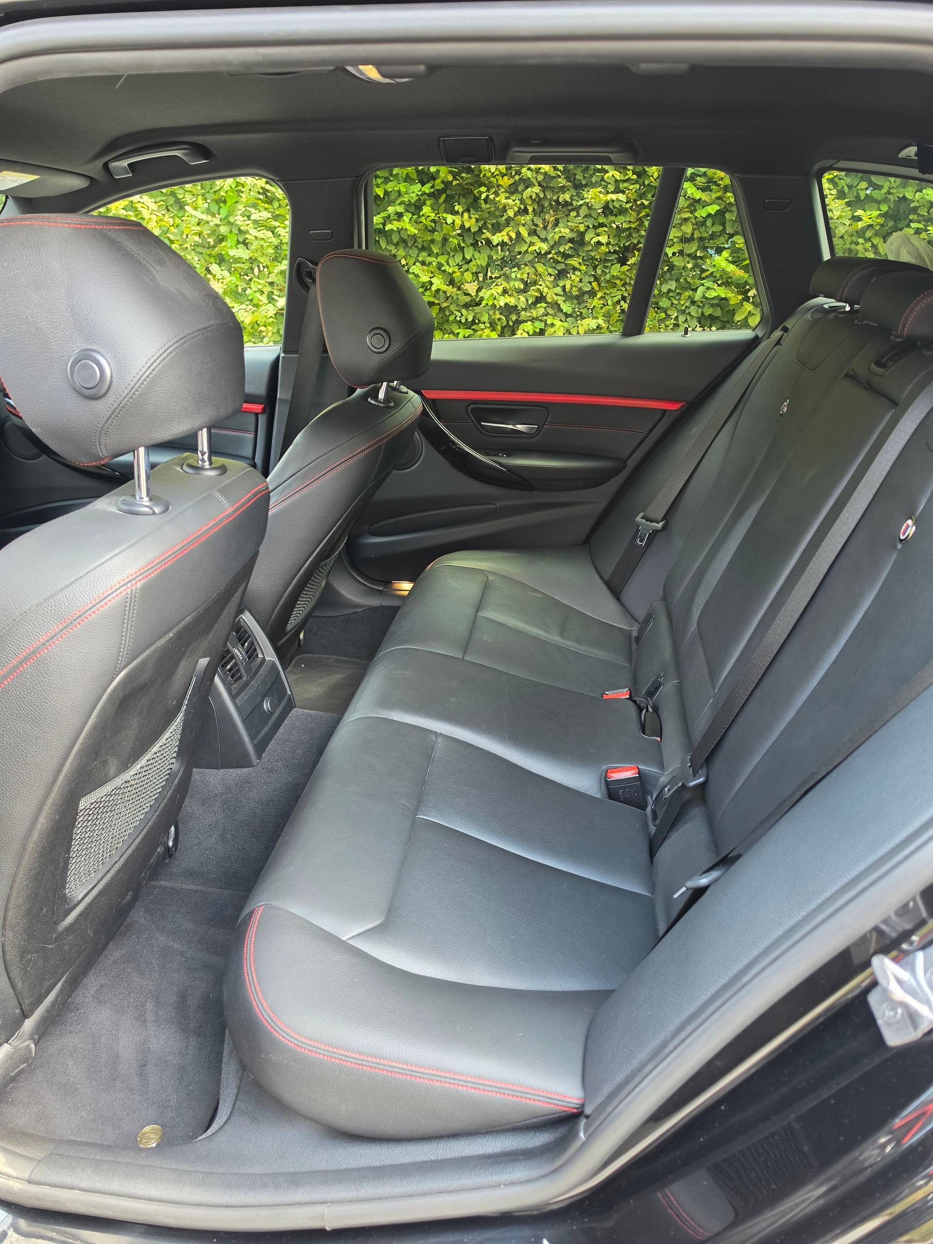 BMW-ALPINA D3 BiTurbo Touring 3.0d xDrive Switch-Tronic-image-9