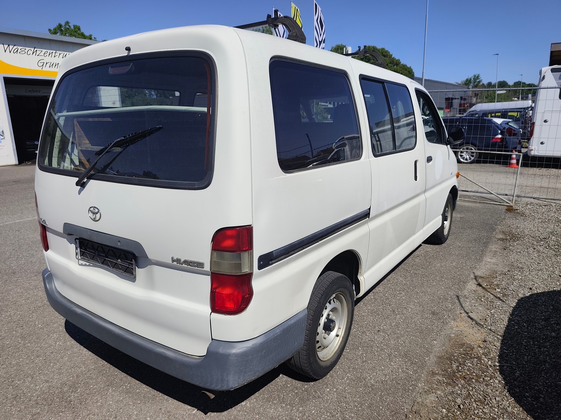 TOYOTA Hiace D-4D Kombi-image-3