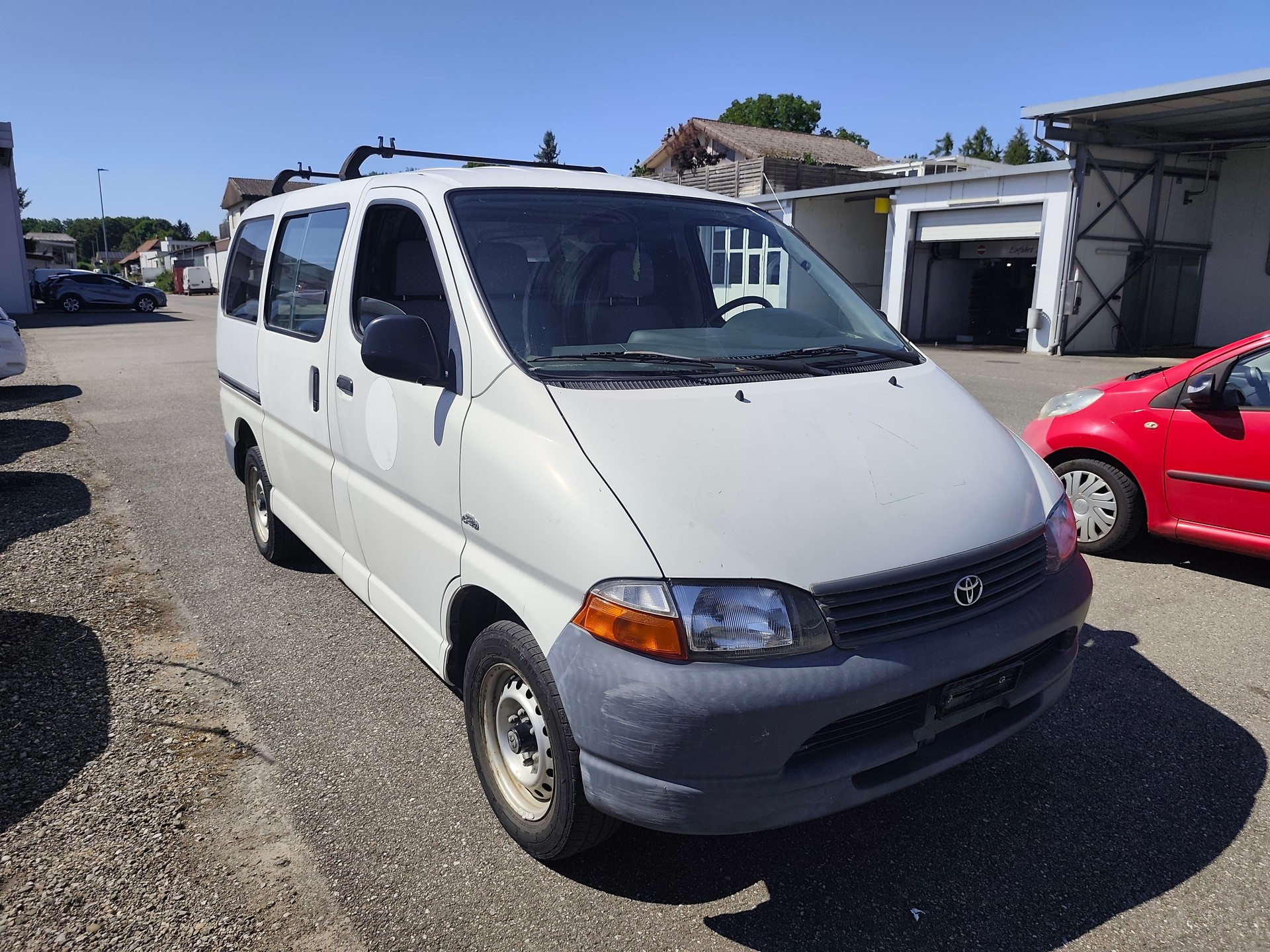 TOYOTA Hiace D-4D Kombi-image-2