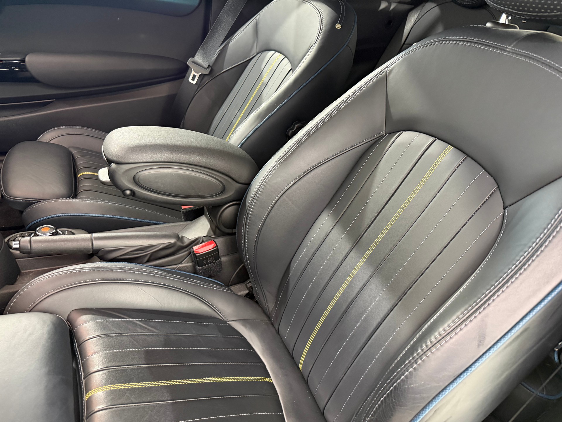 MINI Cabrio F57 2.0i Cooper S SDKG-image-6