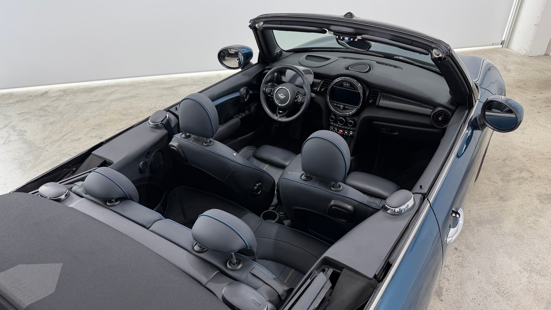 MINI Cabrio F57 2.0i Cooper S SDKG-image-14