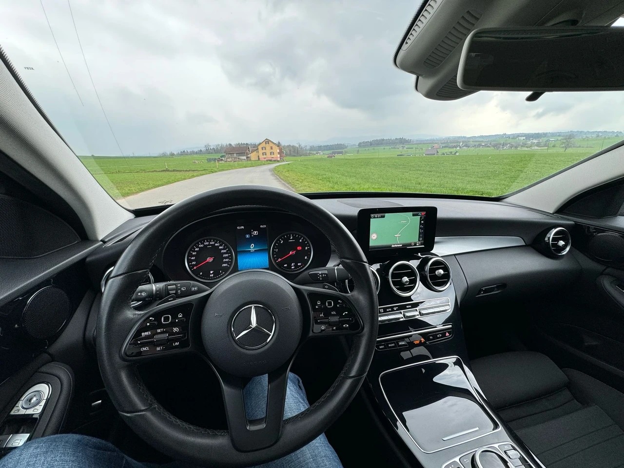 MERCEDES-BENZ C 220 d 9G-Tronic-image-14