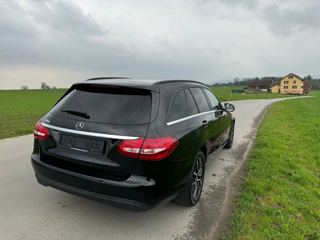 MERCEDES-BENZ C 220 d 9G-Tronic-image-3