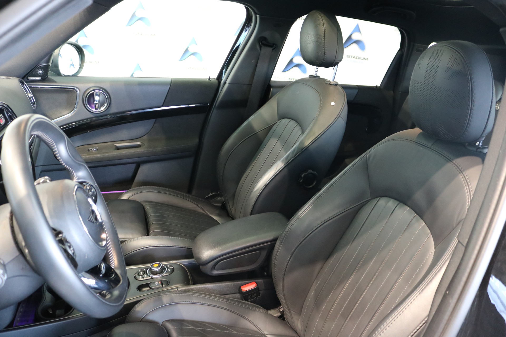 MINI Countryman Cooper S E ALL4 PHEV Steptronic-image-4