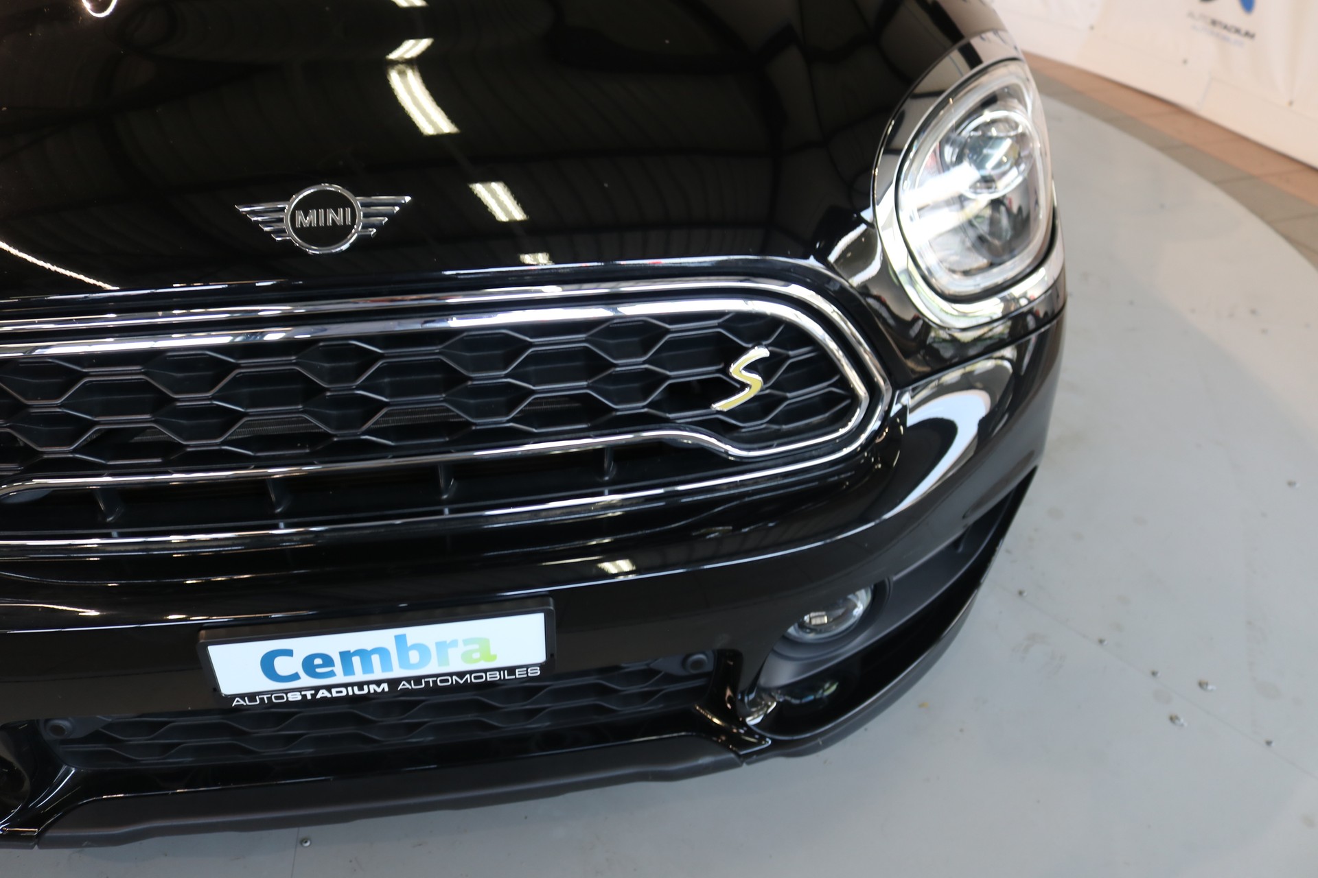 MINI Countryman Cooper S E ALL4 PHEV Steptronic-image-30
