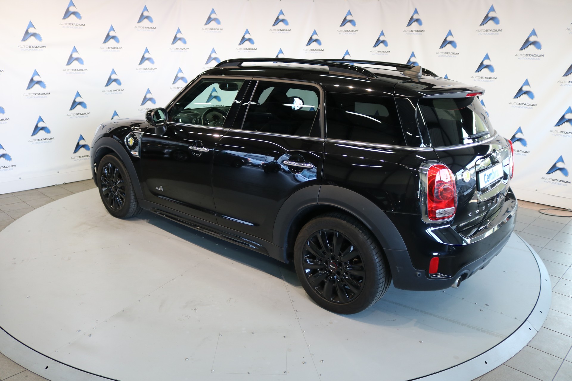 MINI Countryman Cooper S E ALL4 PHEV Steptronic-image-18
