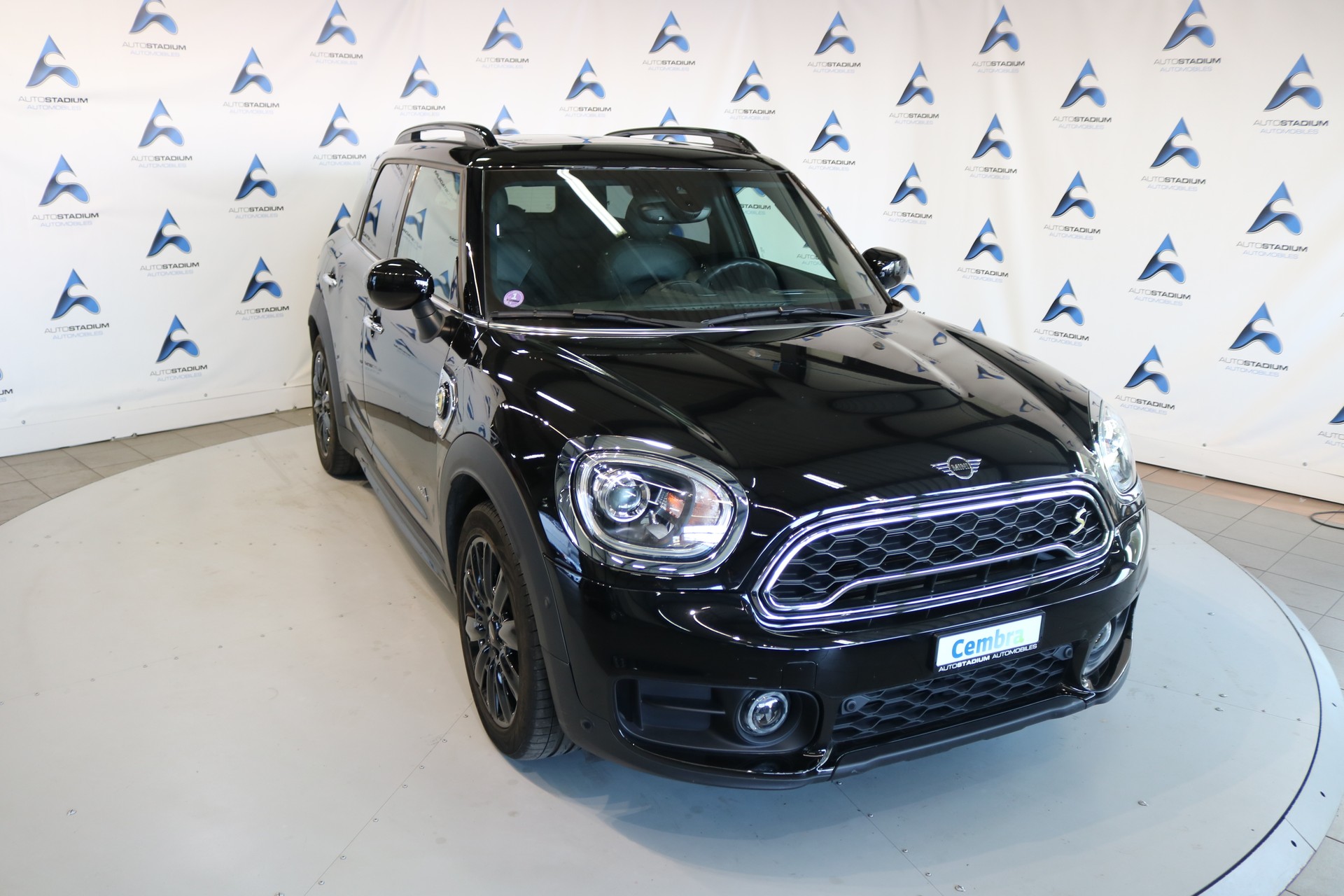 MINI Countryman Cooper S E ALL4 PHEV Steptronic-image-8