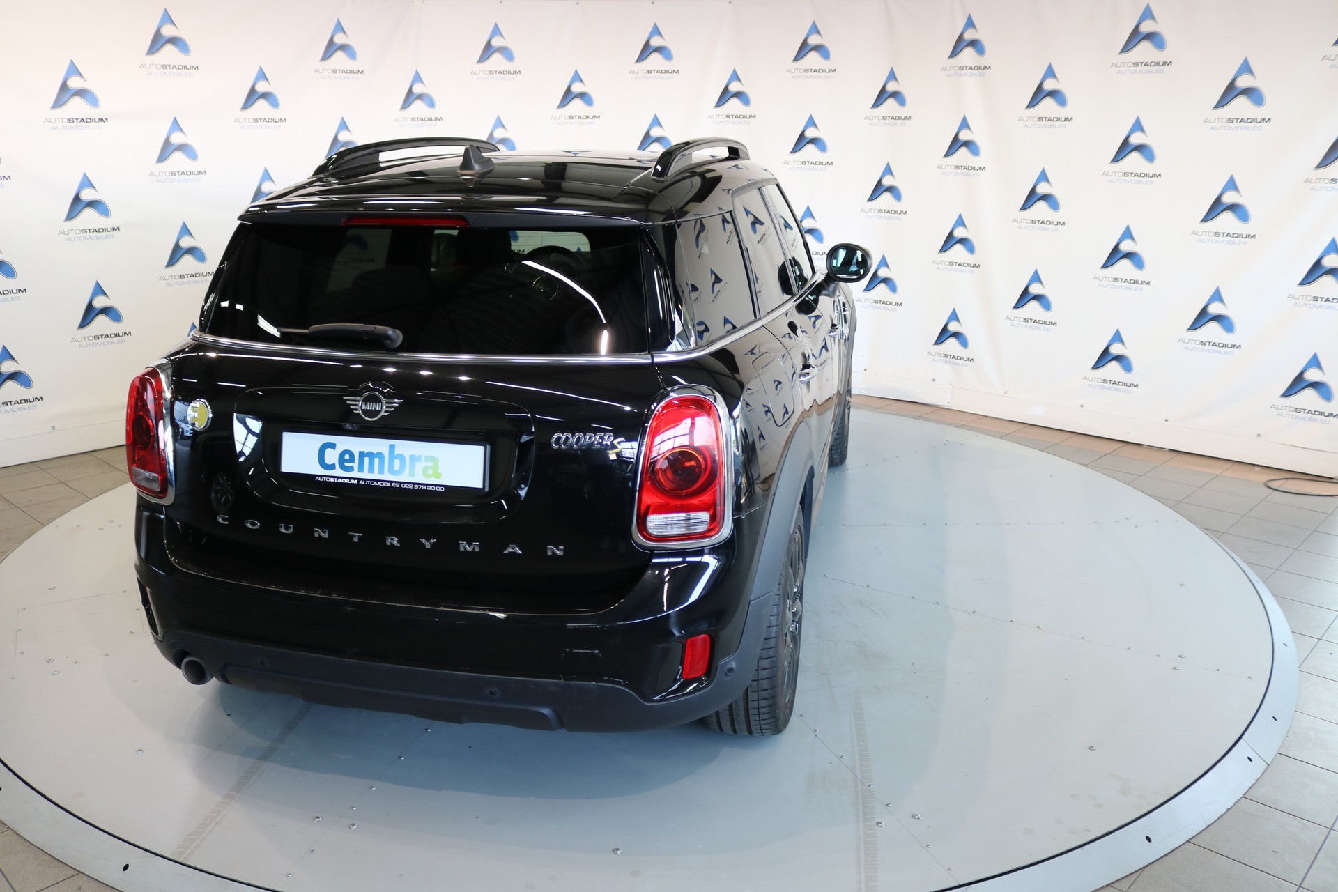 MINI Countryman Cooper S E ALL4 PHEV Steptronic-image-22