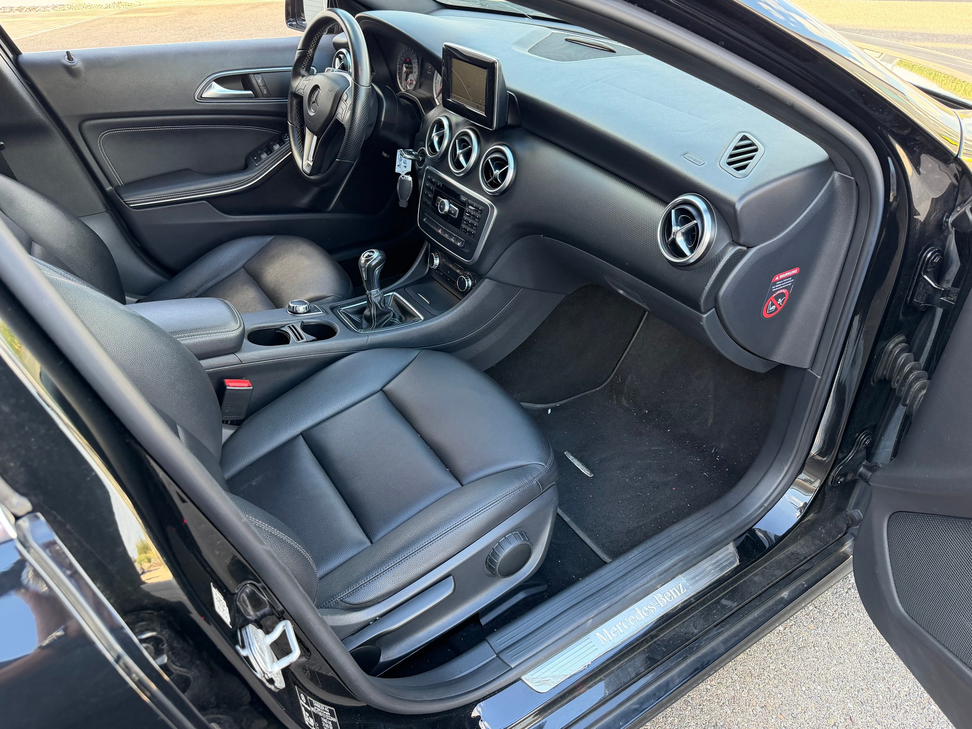 MERCEDES-BENZ A 180 CDI Style-image-10