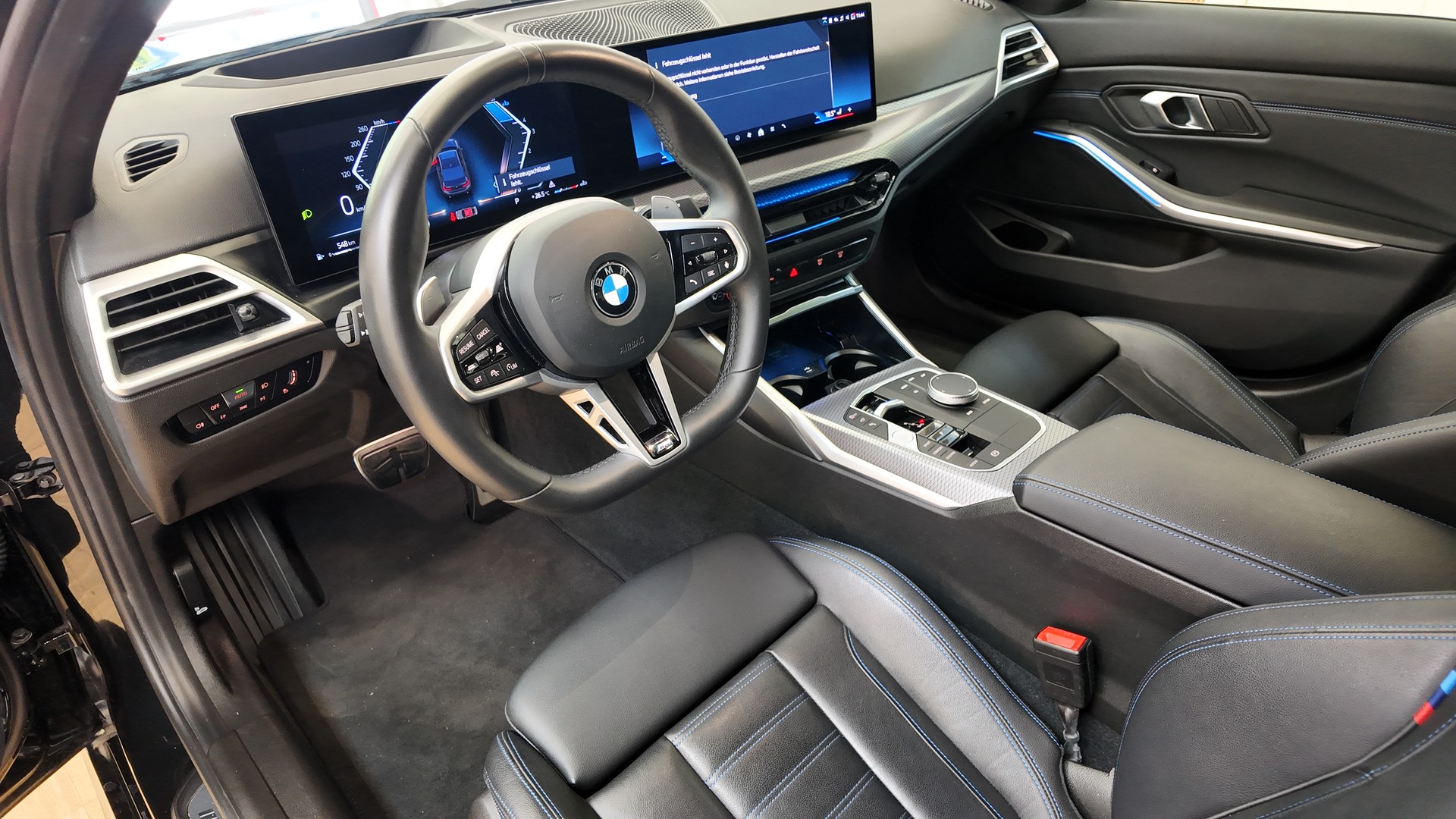 BMW 320d xDrive 48V Steptronic M Sport-image-11