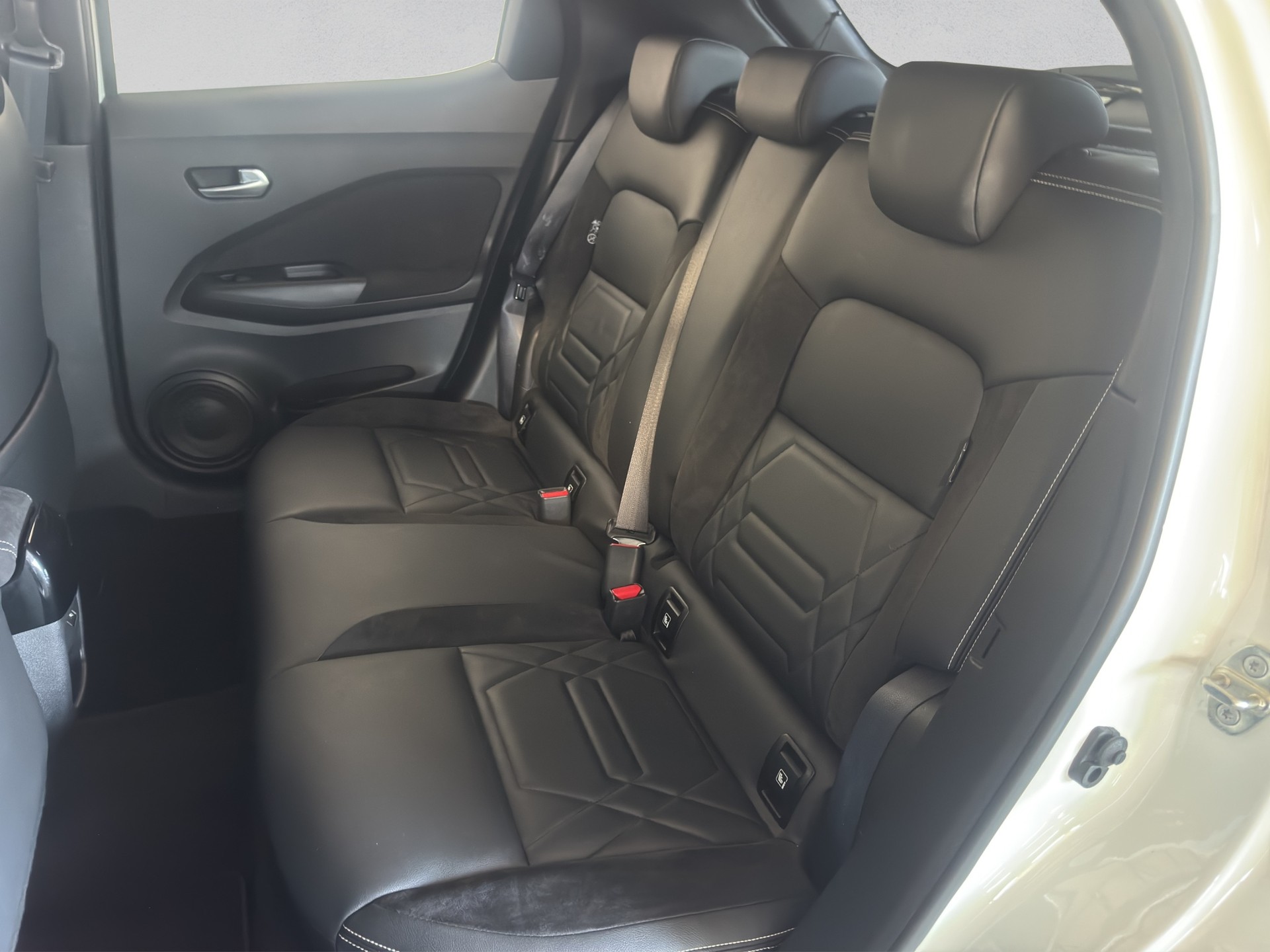 NISSAN Juke 1.0 DIG-T N-Design DCT-image-11