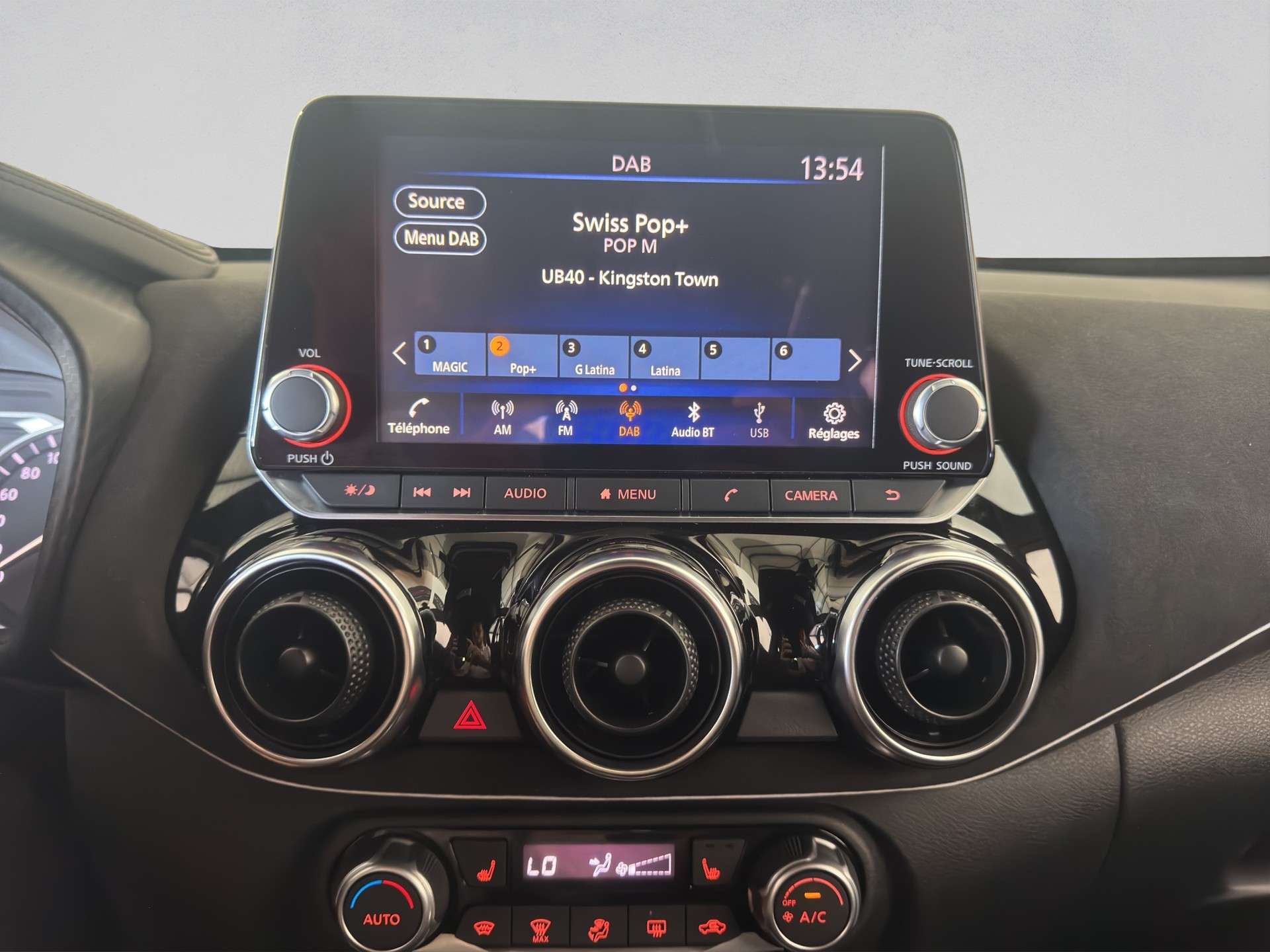 NISSAN Juke 1.0 DIG-T N-Design DCT-image-18