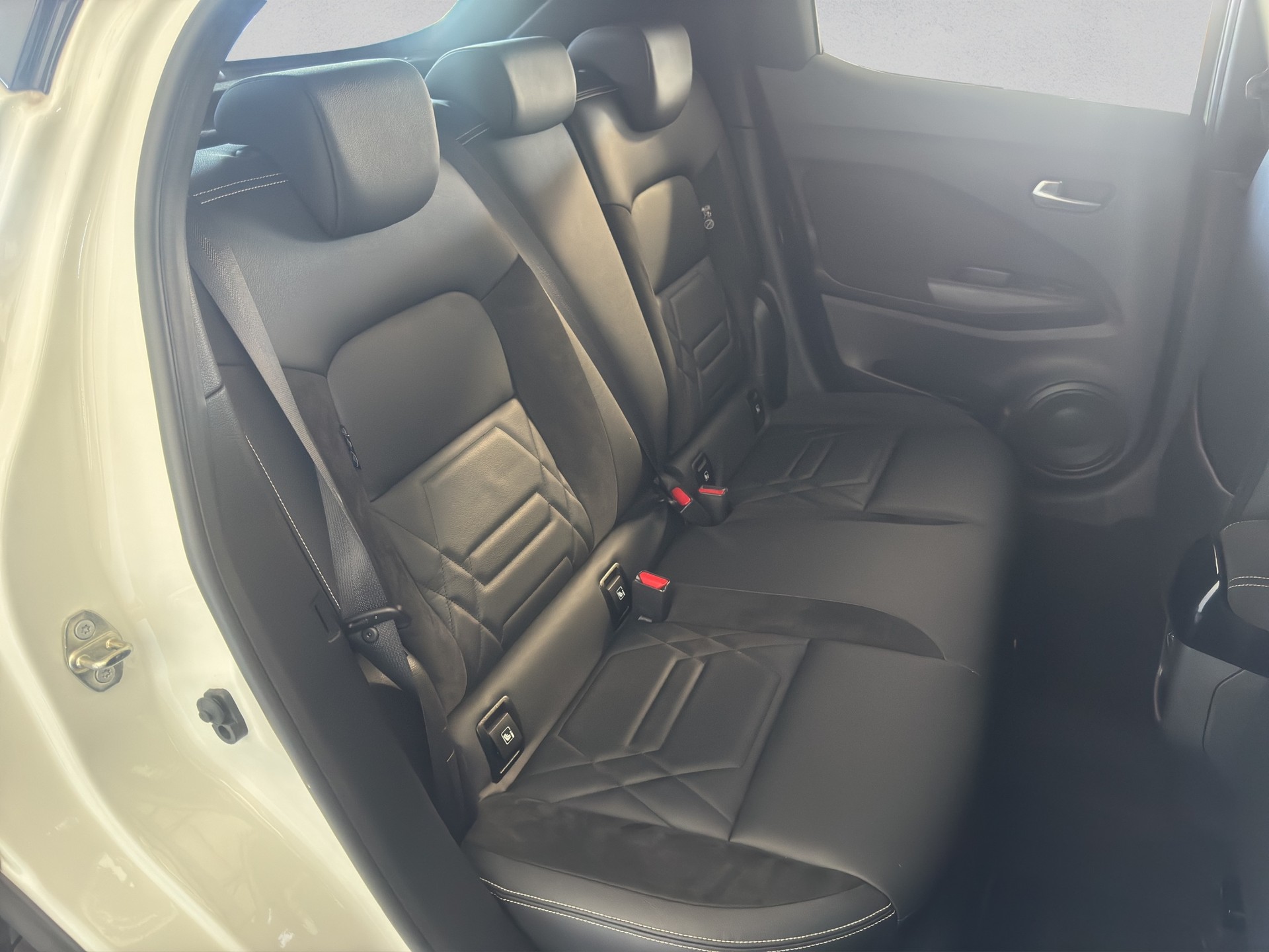 NISSAN Juke 1.0 DIG-T N-Design DCT-image-16
