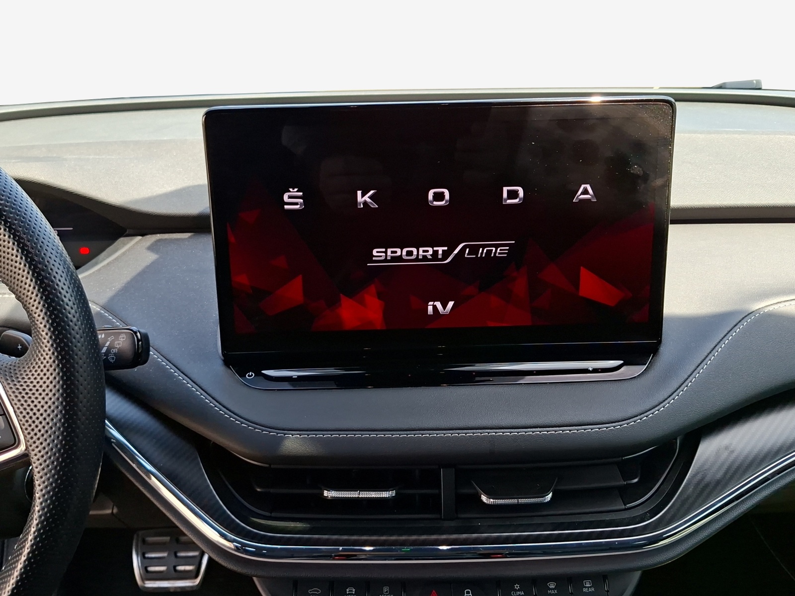 SKODA Enyaq iV 60-image-11