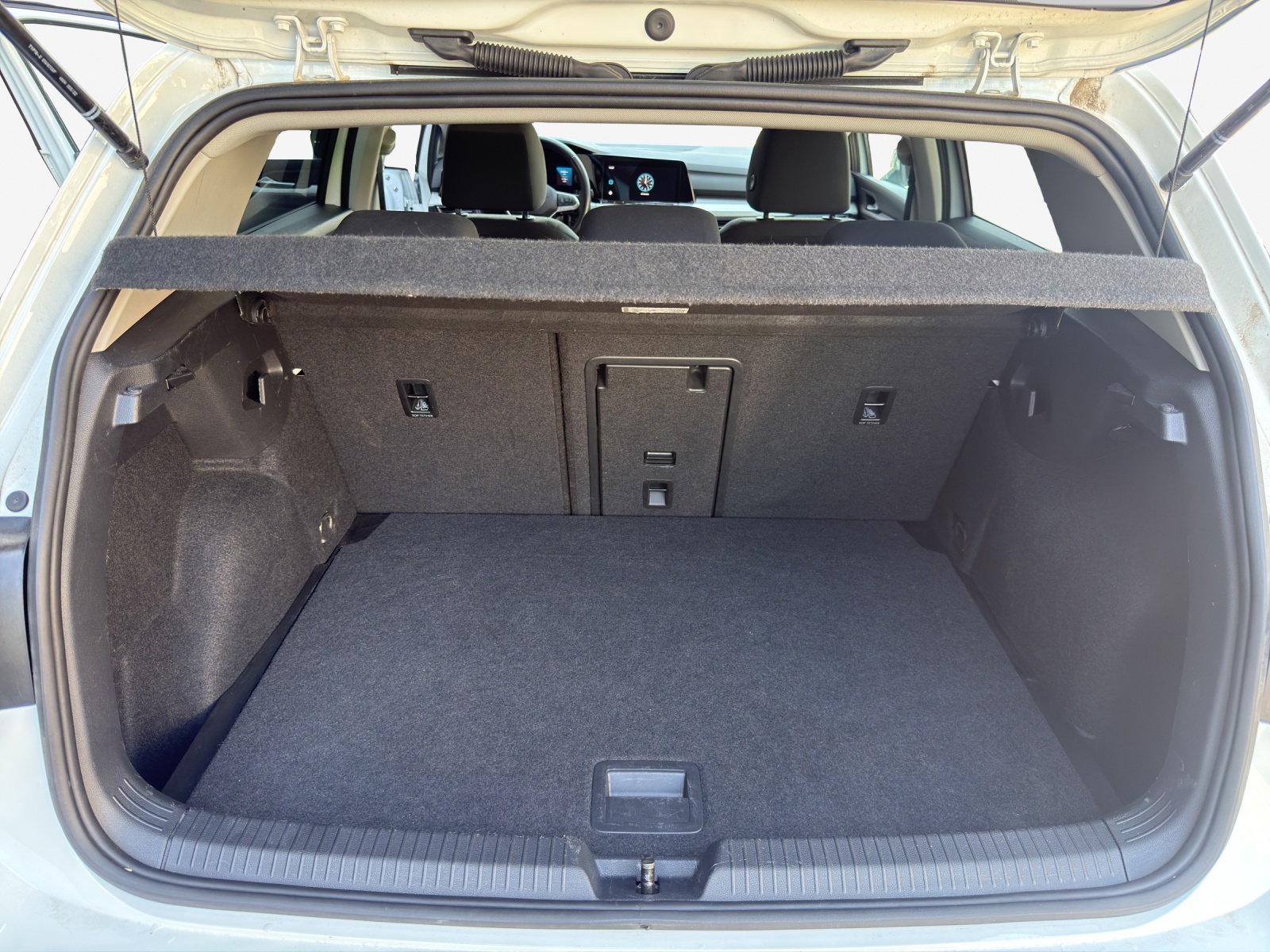 VW Golf 1.0 eTSI mHEV ACTLife DSG-image-12
