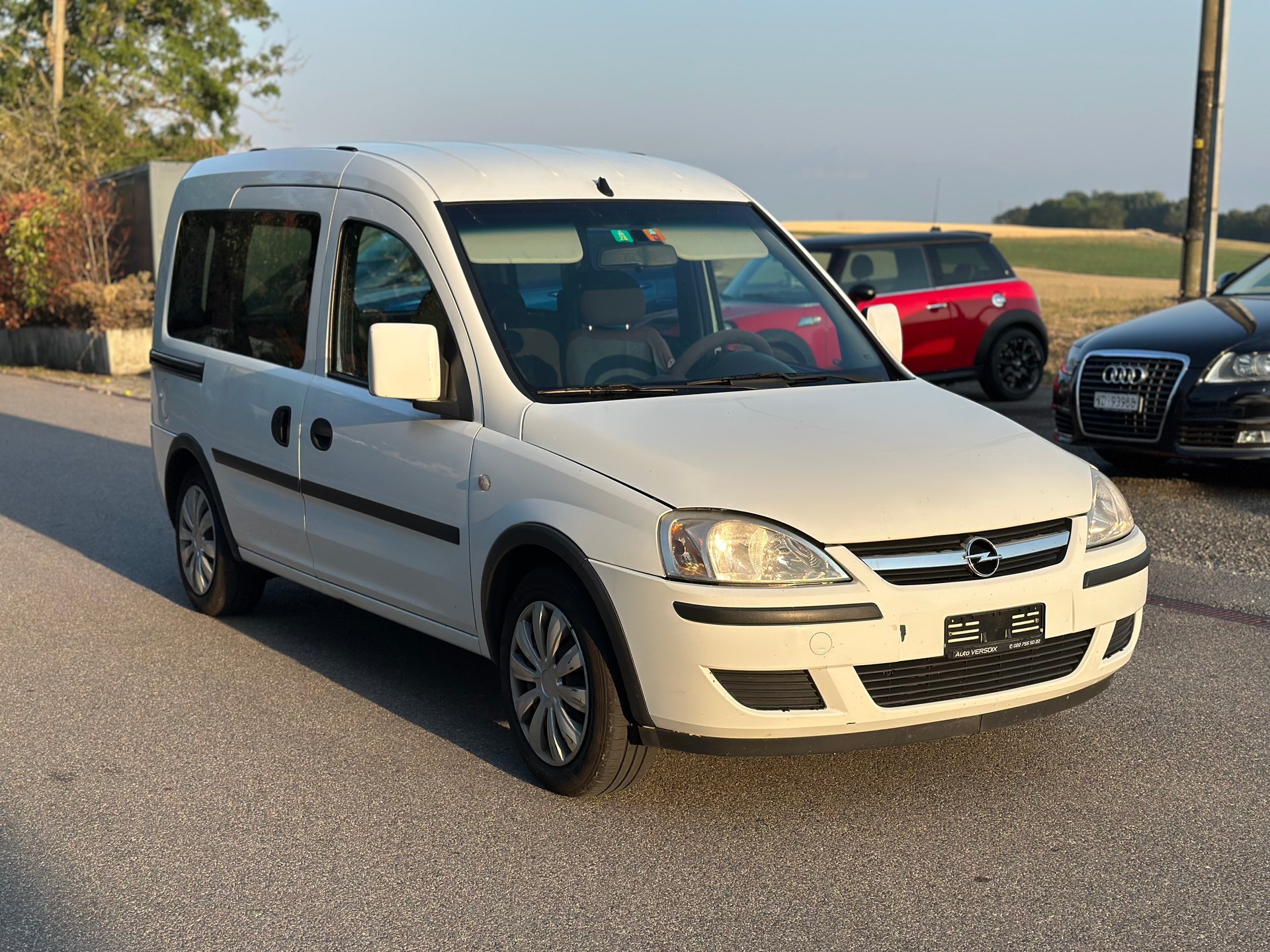 OPEL Combo 1.6 CNG ecoFLEX Enjoy-image-1