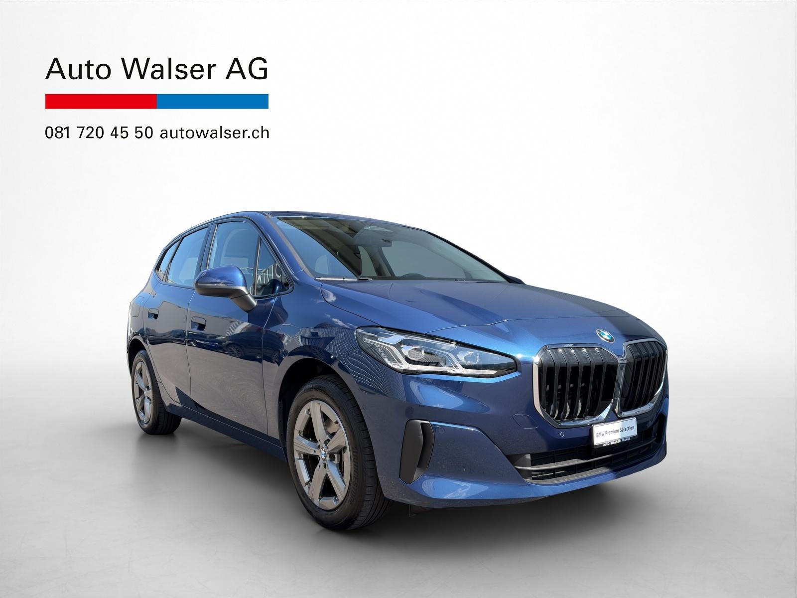 BMW 220i Active Tourer-image-6