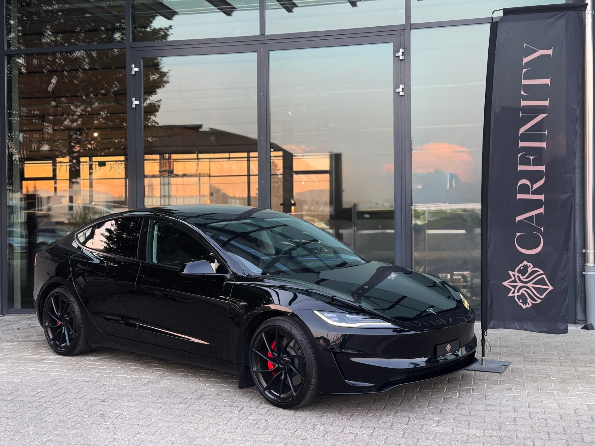 TESLA Model 3 Dual Motor Performance AWD / Highland / HW4-image-0