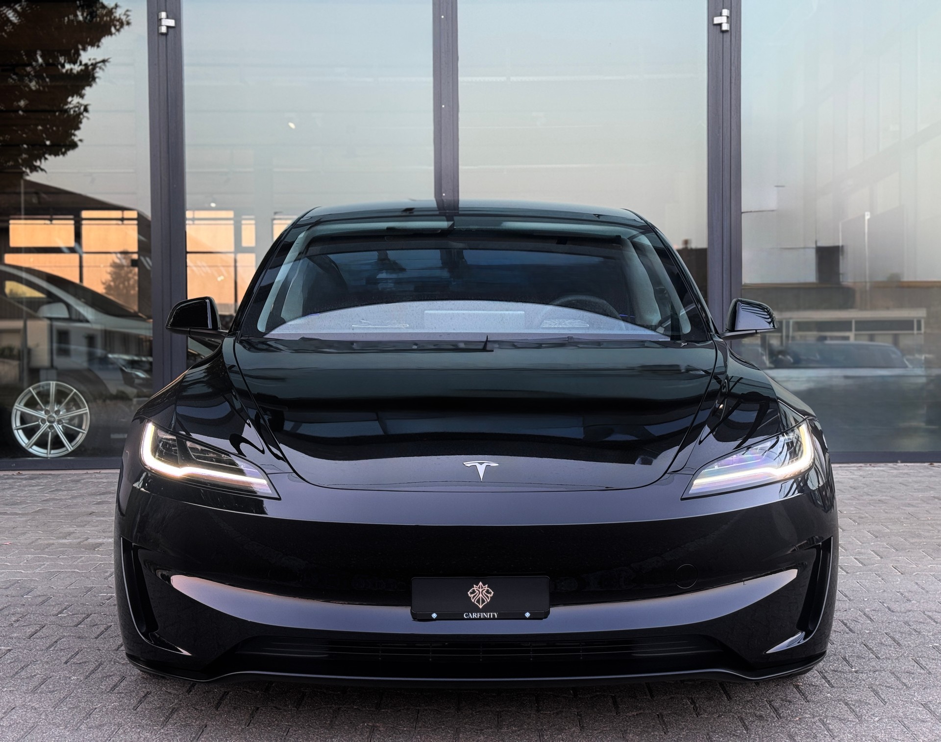 TESLA Model 3 Dual Motor Performance AWD / Highland / HW4-image-1