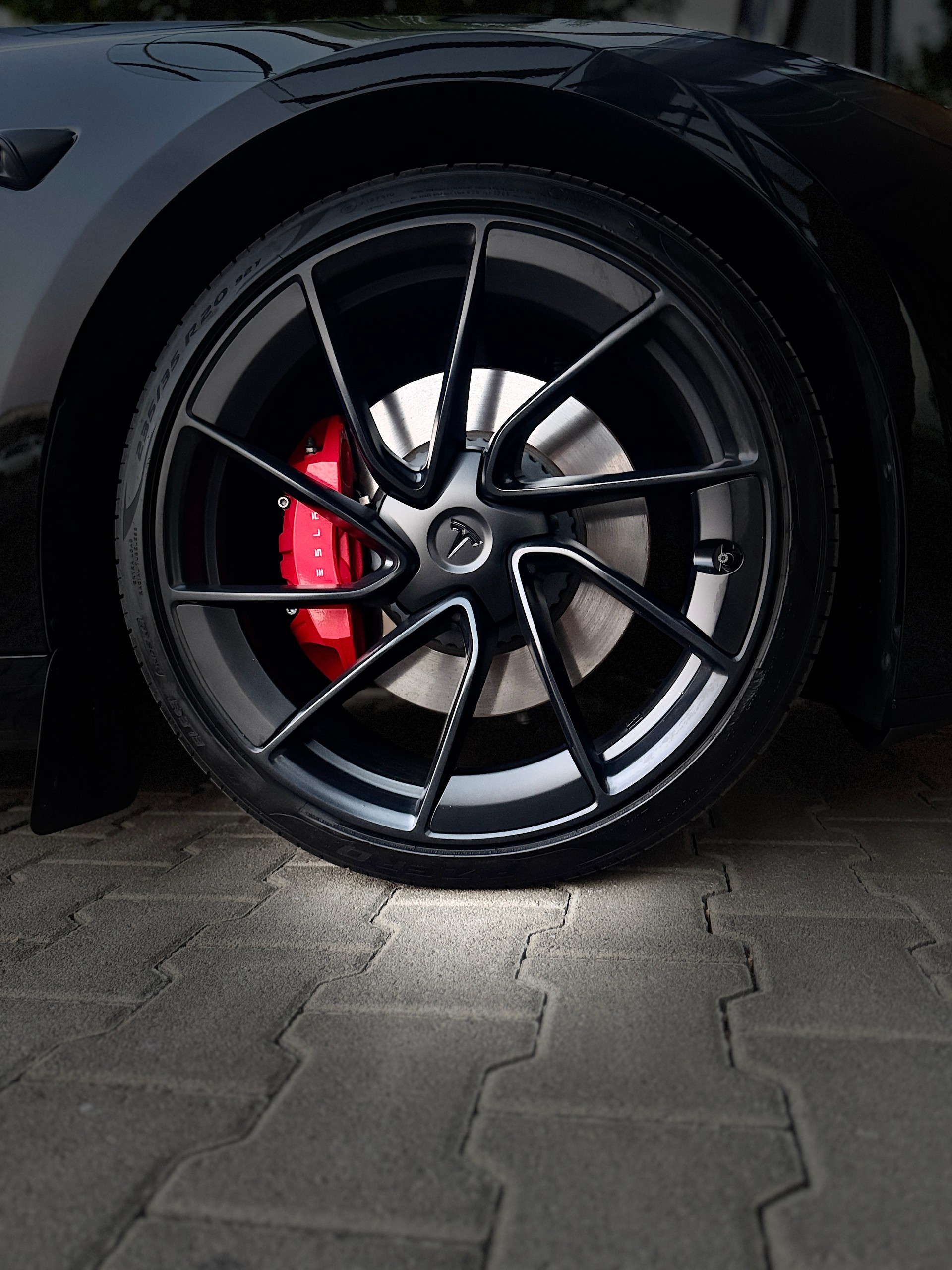 TESLA Model 3 Dual Motor Performance AWD / Highland / HW4-image-24