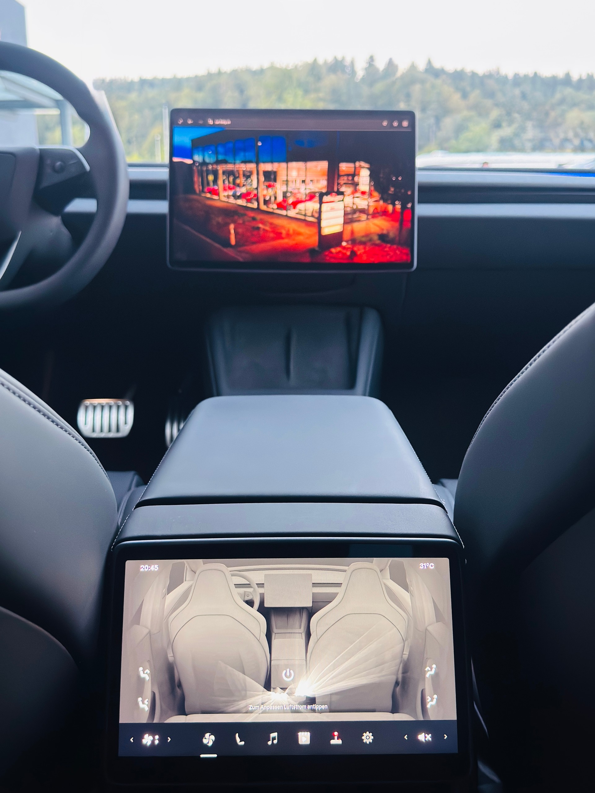 TESLA Model 3 Dual Motor Performance AWD / Highland / HW4-image-14