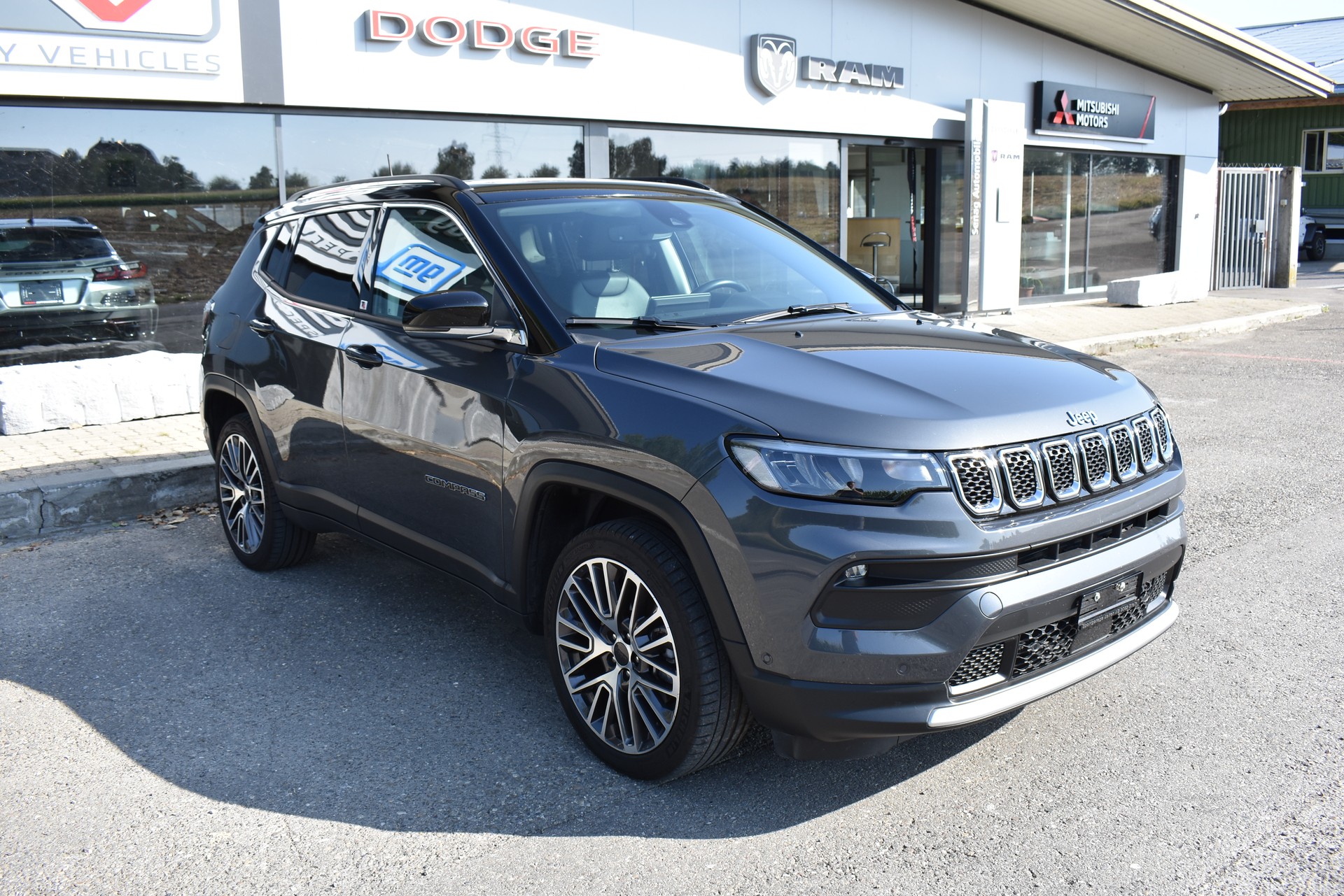JEEP Compass 1.3 T PHEV Limited Plus AWD-image-1