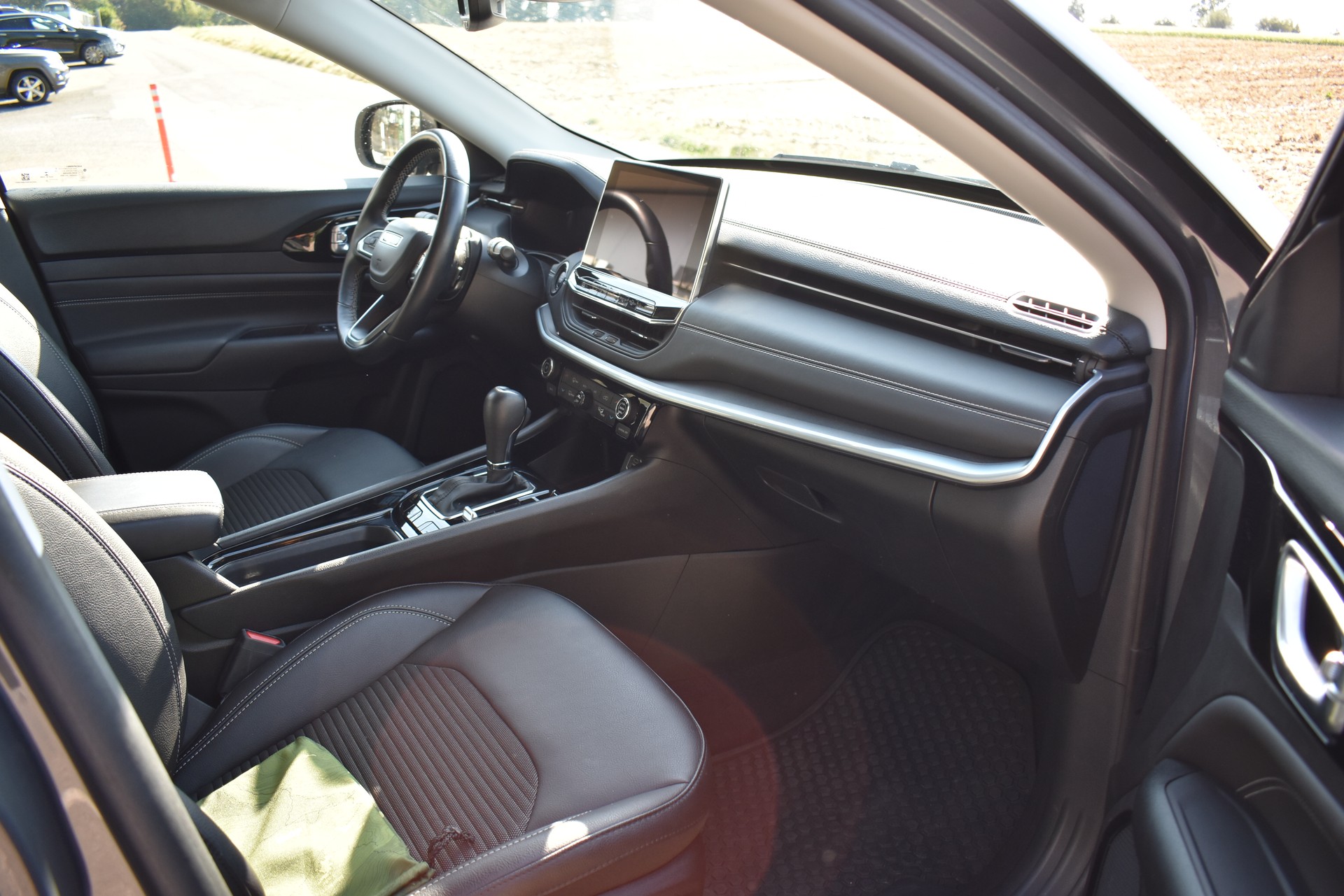 JEEP Compass 1.3 T PHEV Limited Plus AWD-image-10