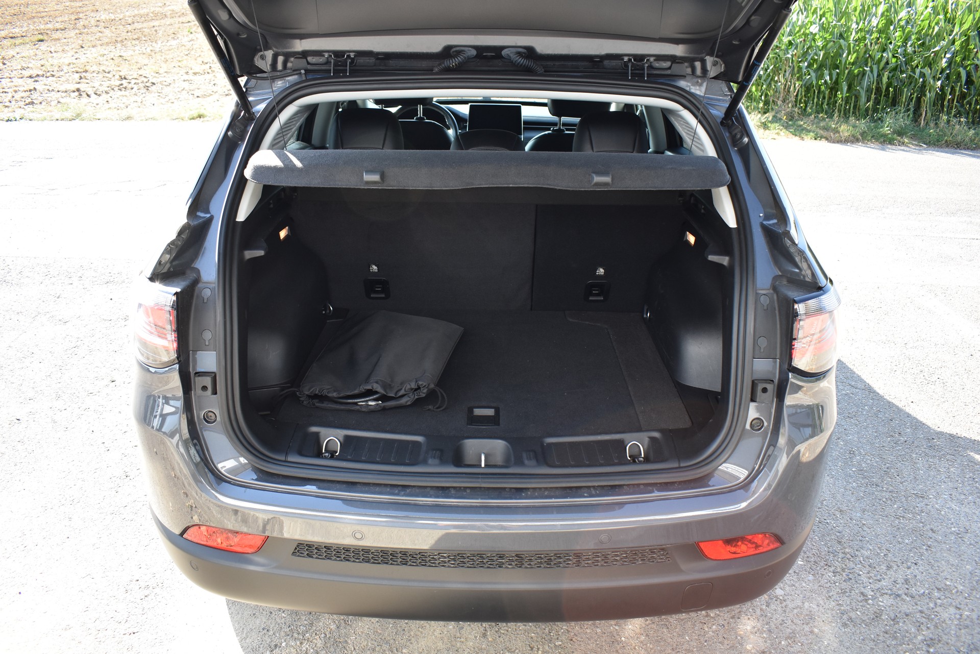 JEEP Compass 1.3 T PHEV Limited Plus AWD-image-12