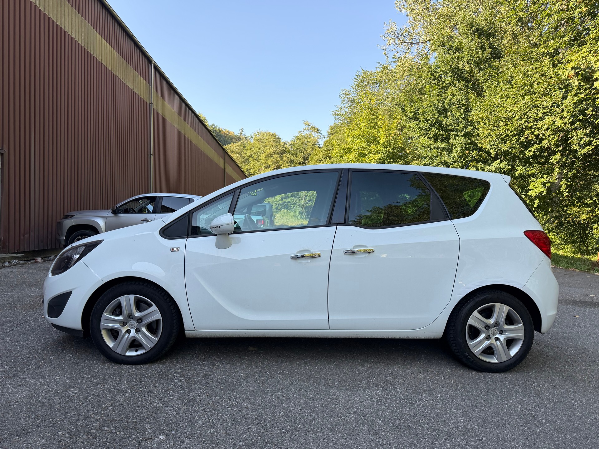 OPEL Meriva 1.7 CDTi Enjoy Automatic-image-2
