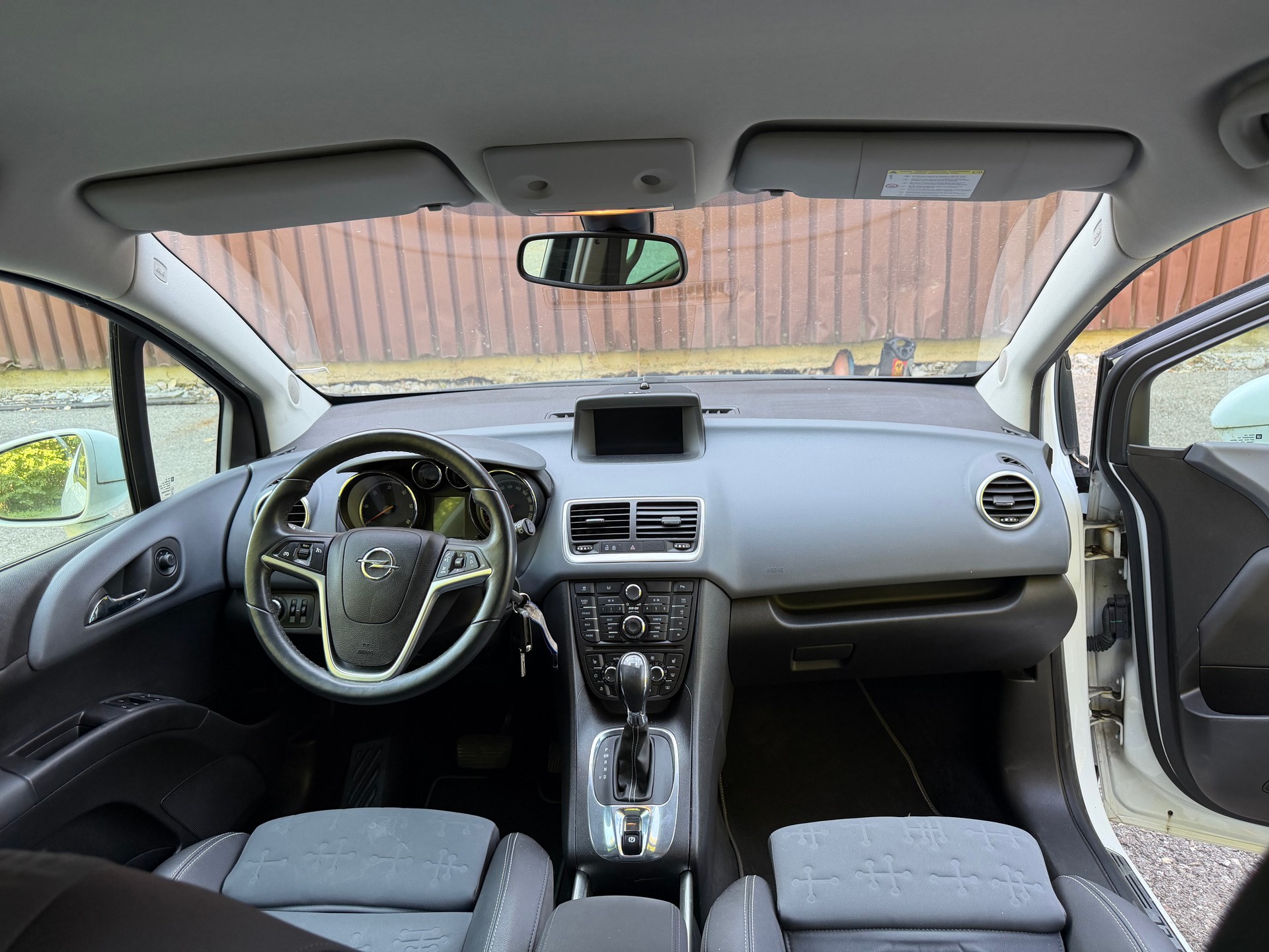 OPEL Meriva 1.7 CDTi Enjoy Automatic-image-9
