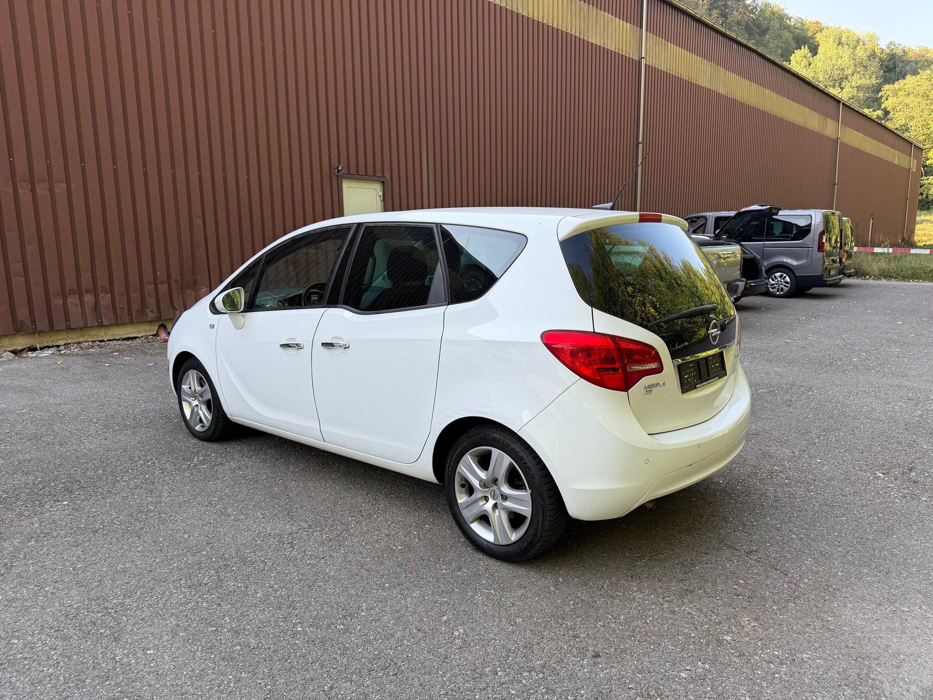 OPEL Meriva 1.7 CDTi Enjoy Automatic-image-5