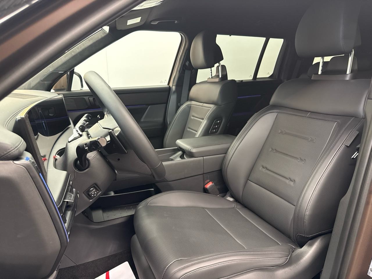 HYUNDAI Santa Fe 1.6 T-GDi PHEV Calligraphy 4WD Automatic-showroom-element-3